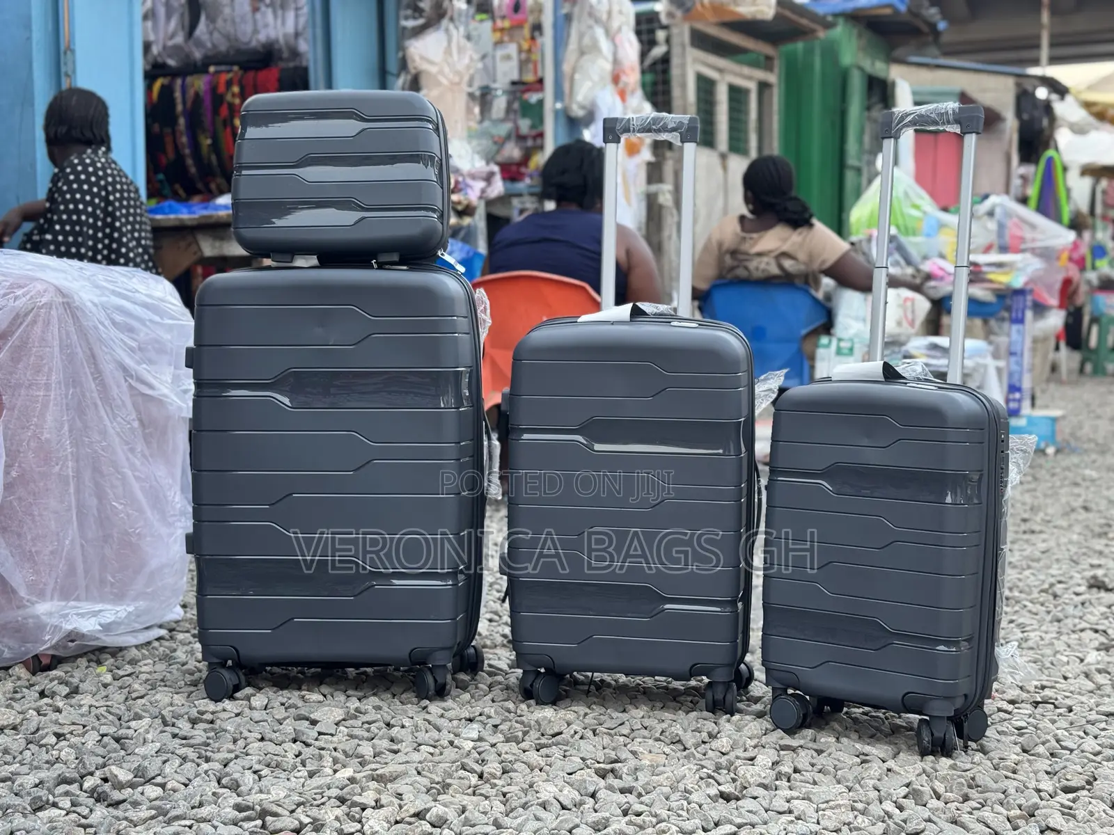 Four in One Cabin Trolly Traveling Bag