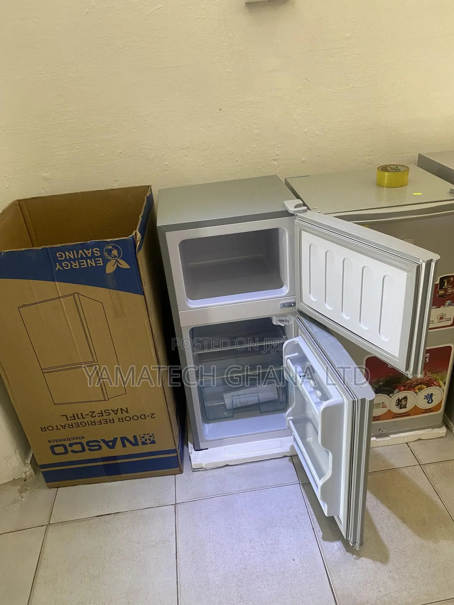 Nasco Table Top Double Door Fridge With Top Freezer (86l)