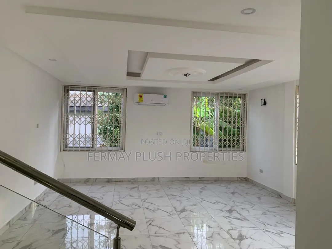 4bdrm House in Fermay Plush Home, Accra Metropolitan for sale
