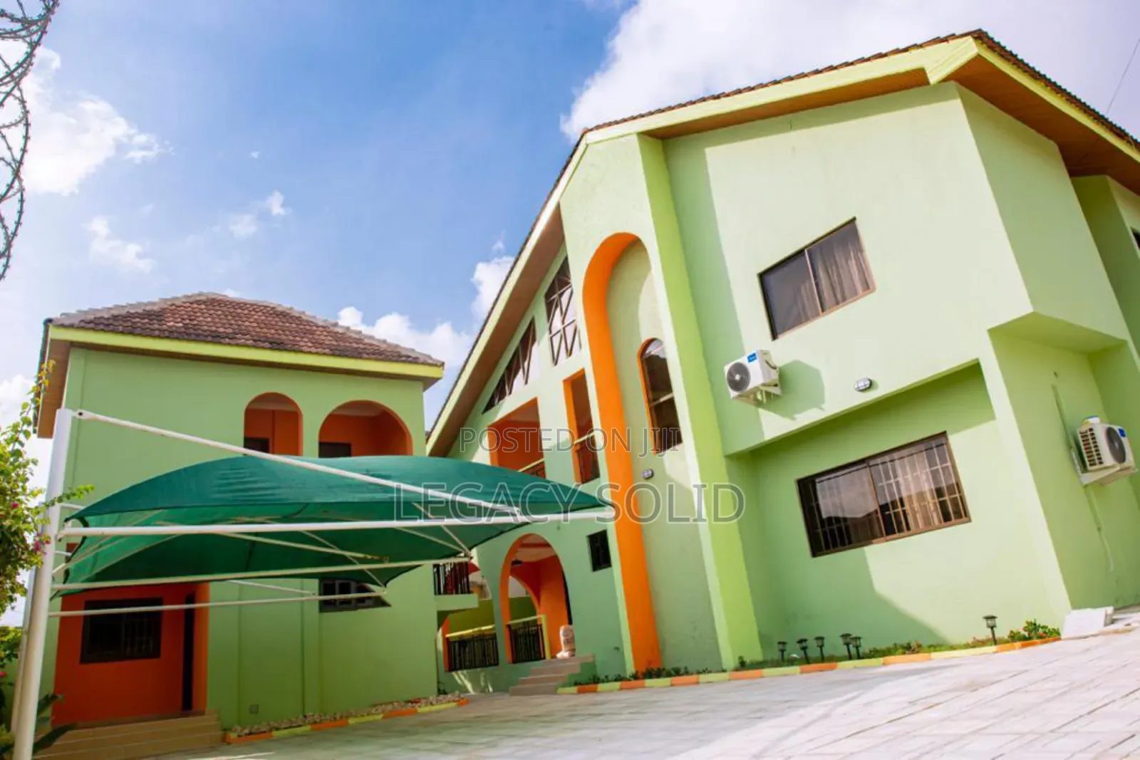 7bdrm Duplex in ๐ป๐๐๐๐๐ข ๐๐๐๐๐ ๐๐๐๐, East Legon for sale
