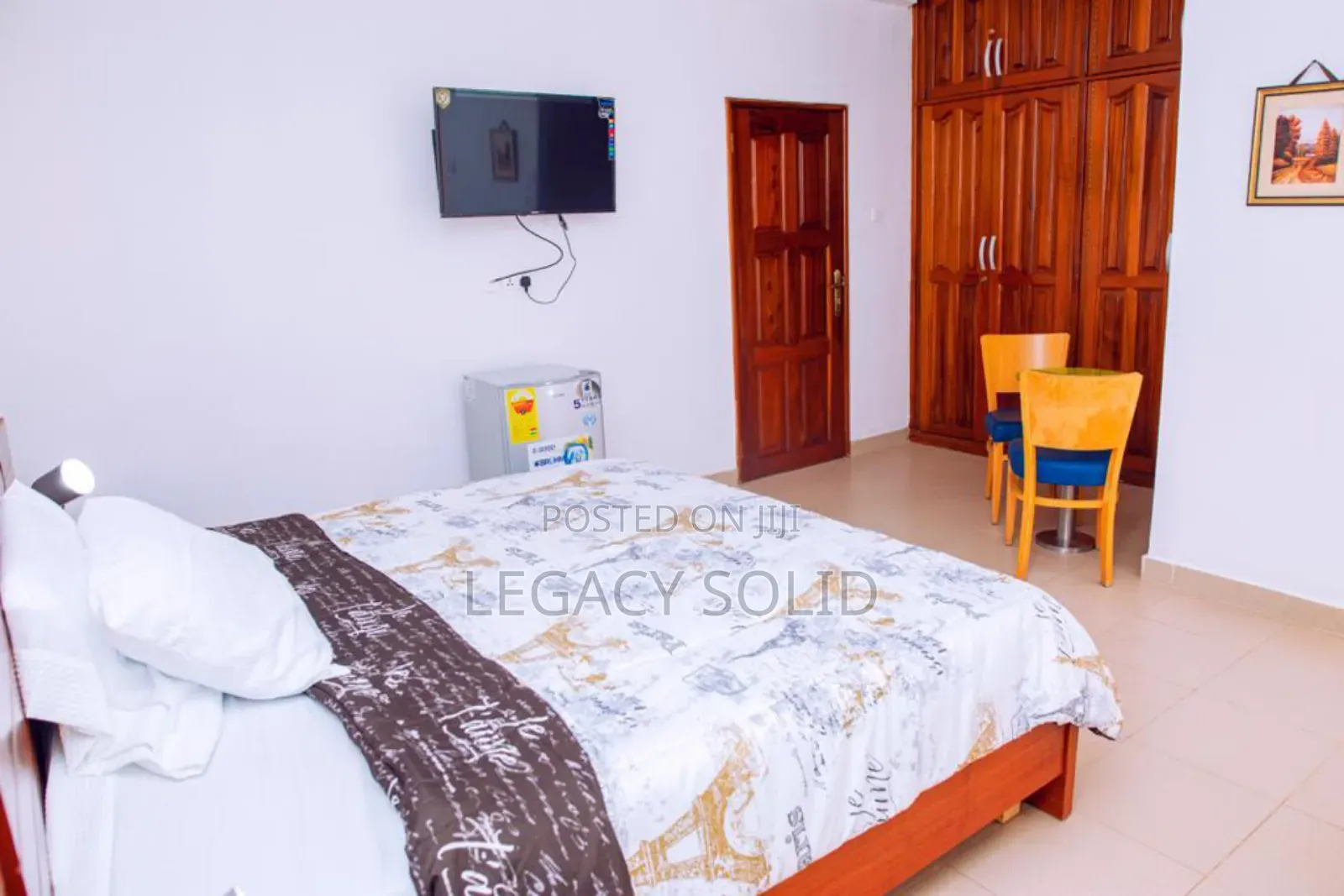7bdrm Duplex in ๐ป๐๐๐๐๐ข ๐๐๐๐๐ ๐๐๐๐, East Legon for sale