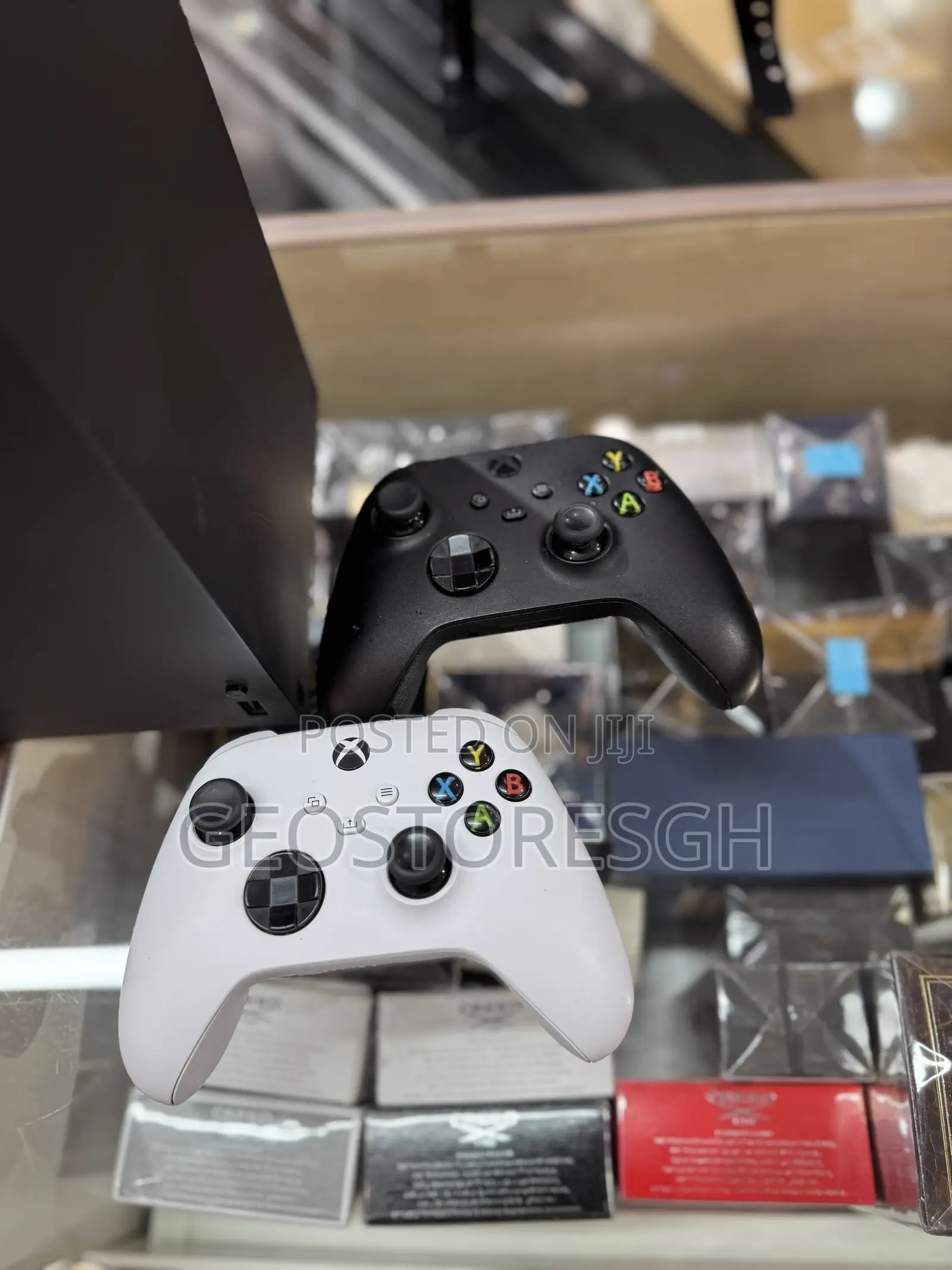 Neat Xbox Series X 1tb With Games Installed + 2 Controllers