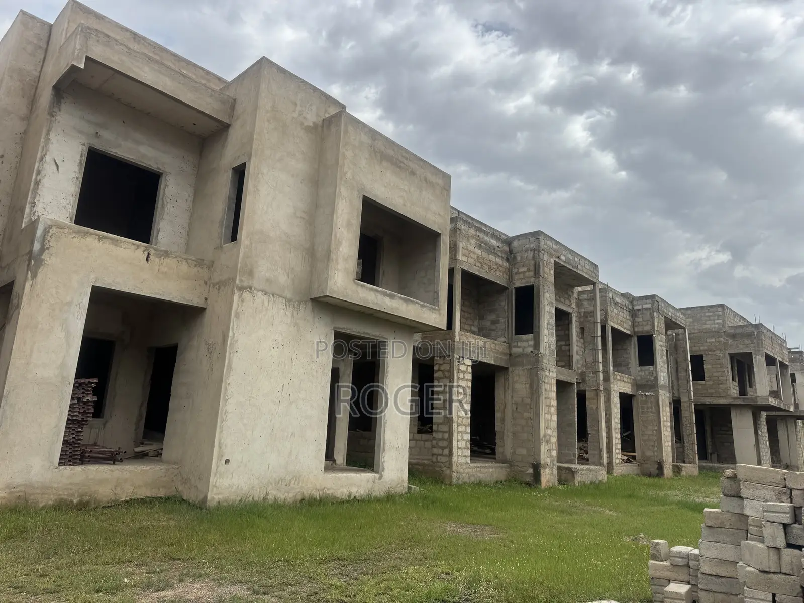 4bdrm Townhouse / Terrace in East Legon for rent