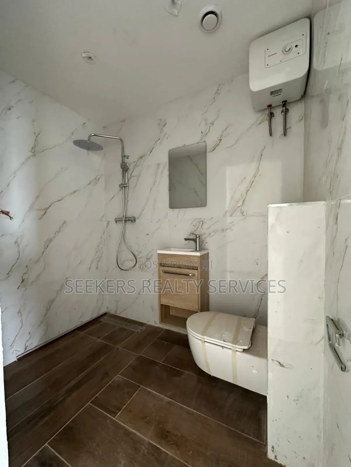 Furnished 2bdrm Apartment in Seekers Realty, Dzorwulu for rent