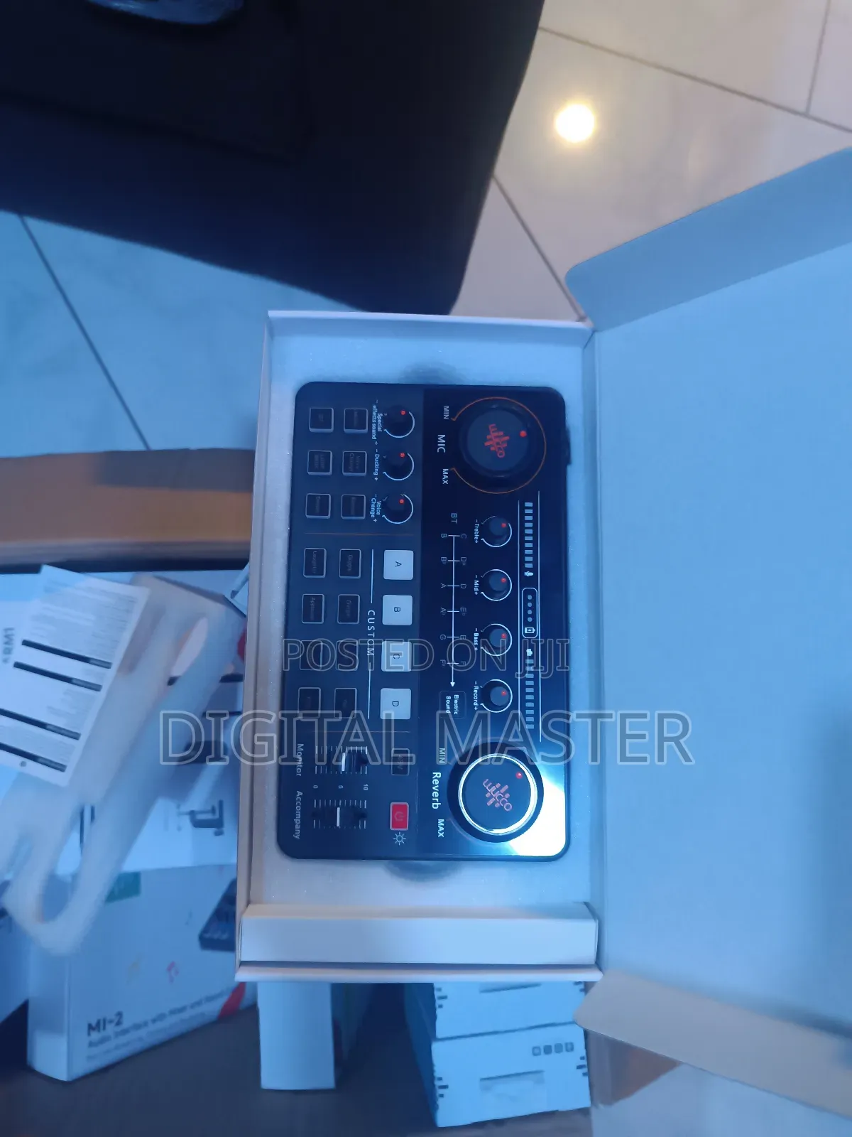 Luucco Mi-2 Audio Interface With Mixer and Sound Card