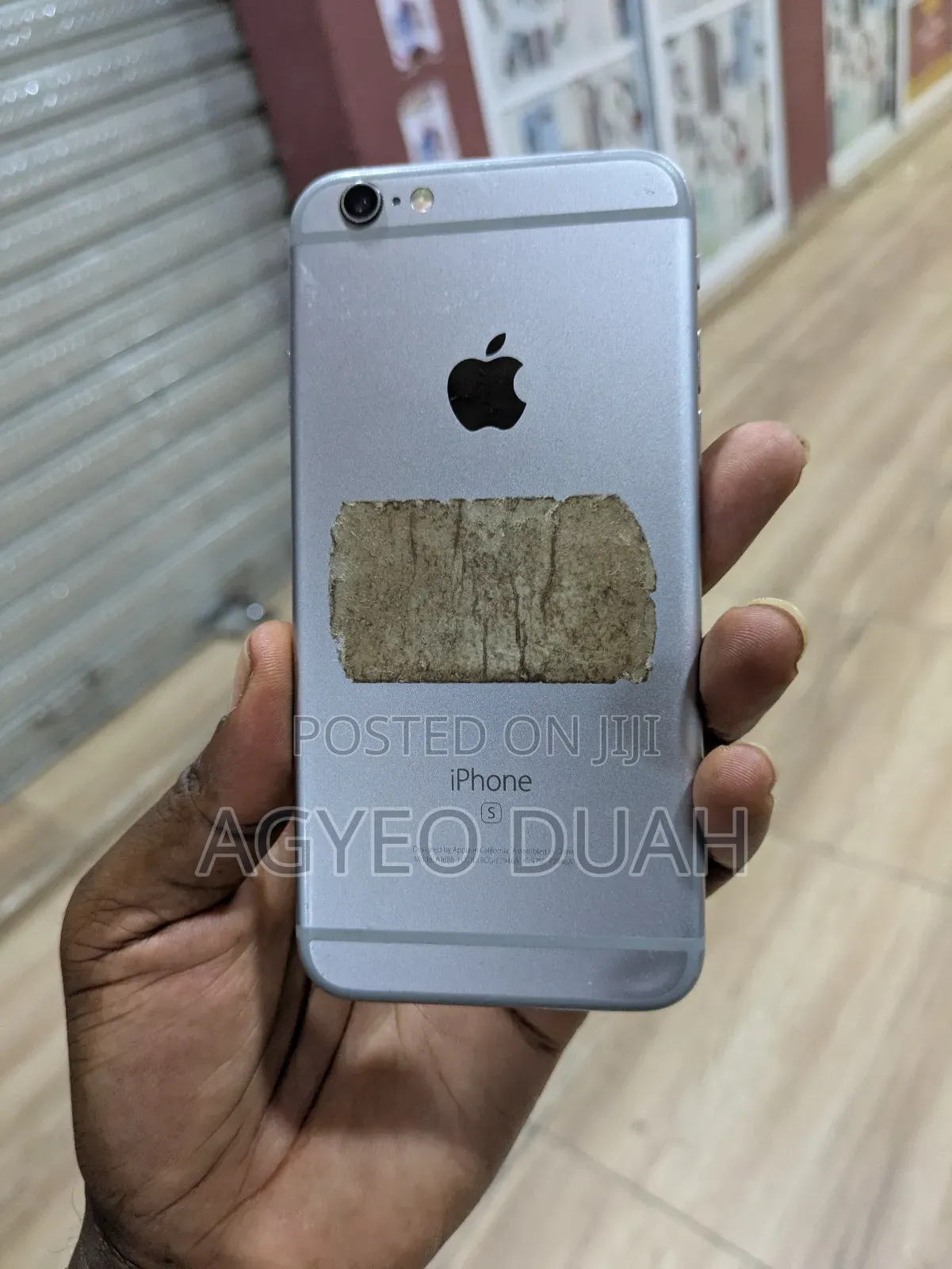 Apple iPhone 6s 64 GB Gray