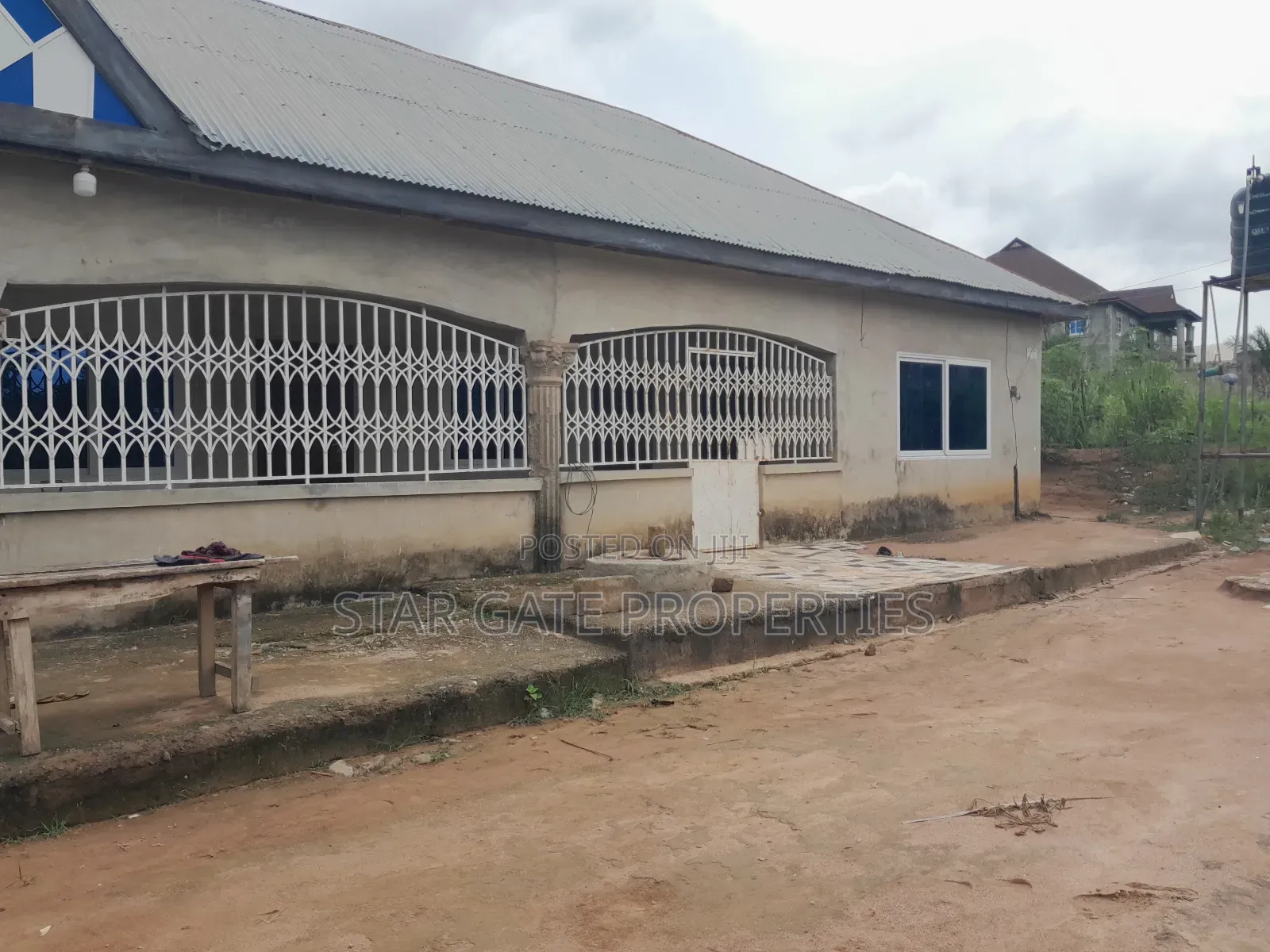 4bdrm House in Adesina, Kumasi Metropolitan for sale