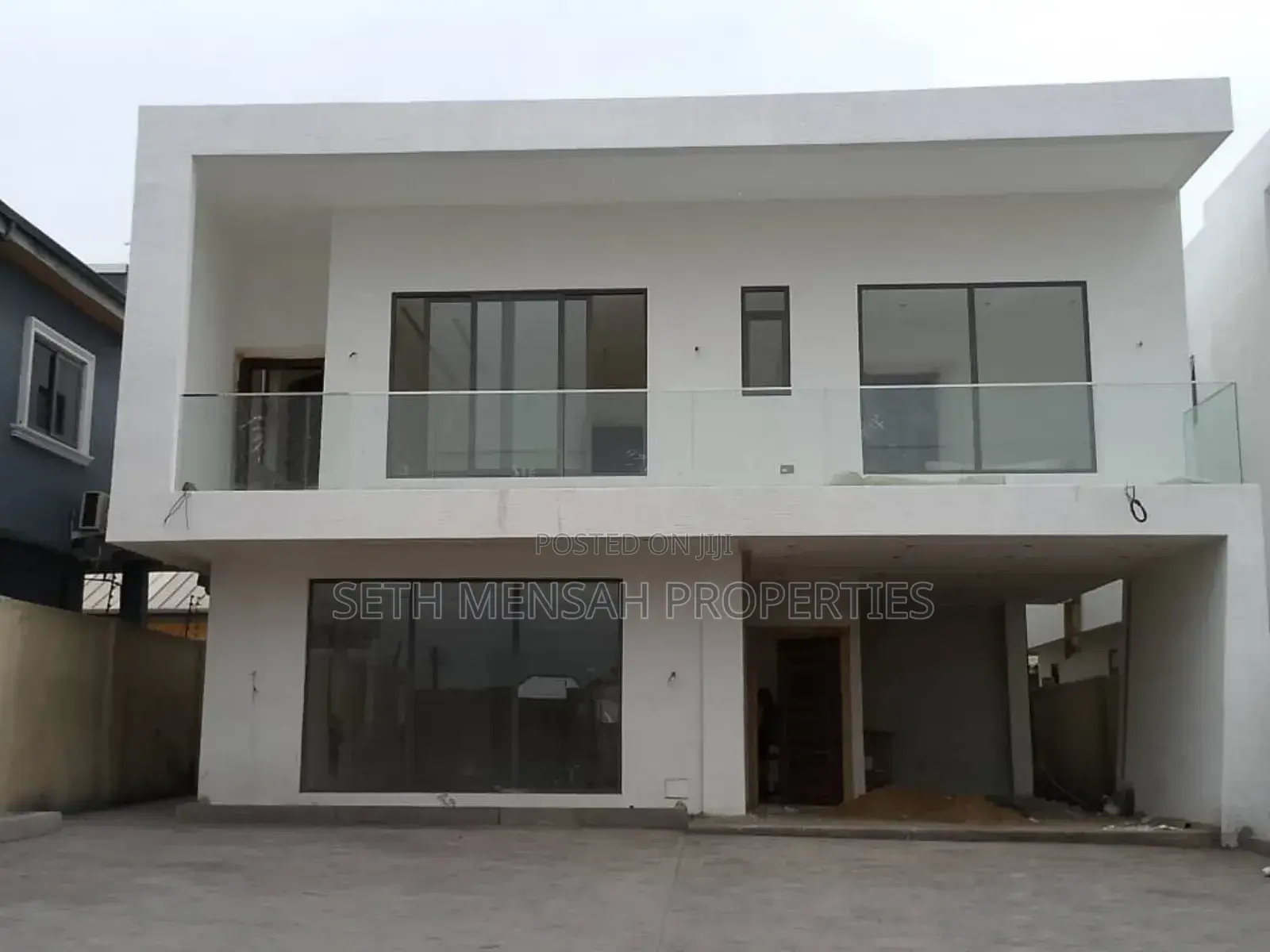 5bdrm House in Nmai-Dzorn for sale