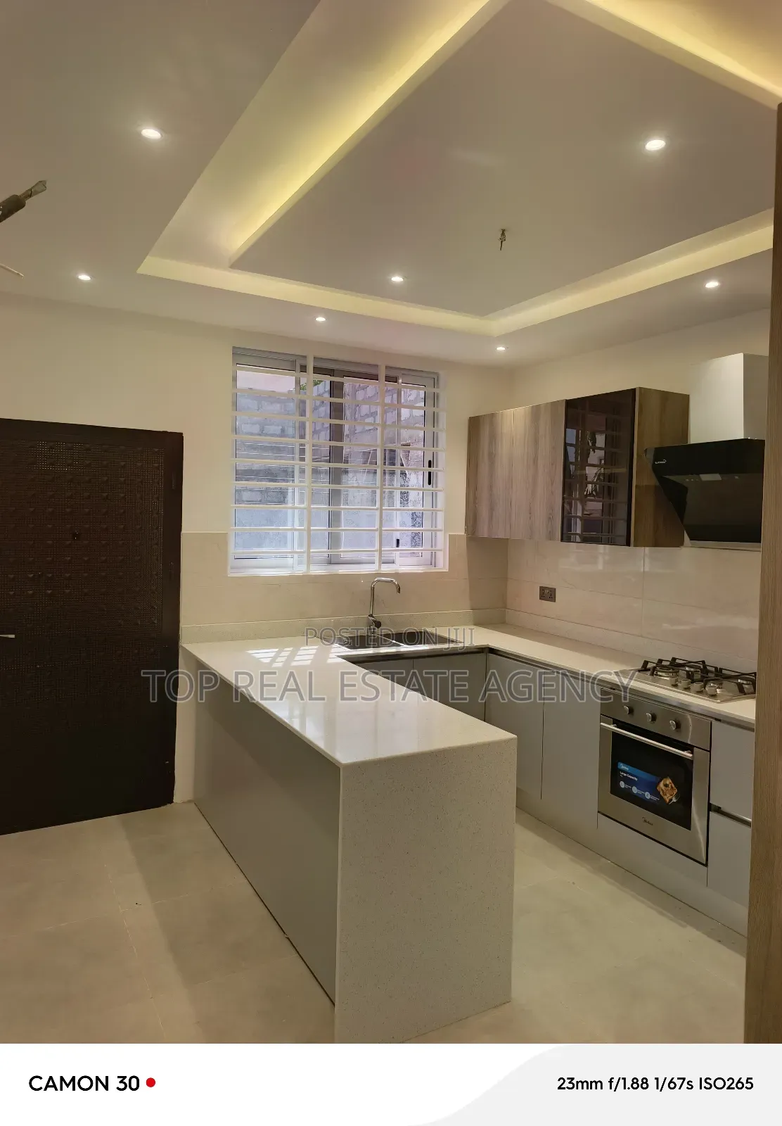 3bdrm Duplex in ,,, K. Bee, Oyarifa for sale
