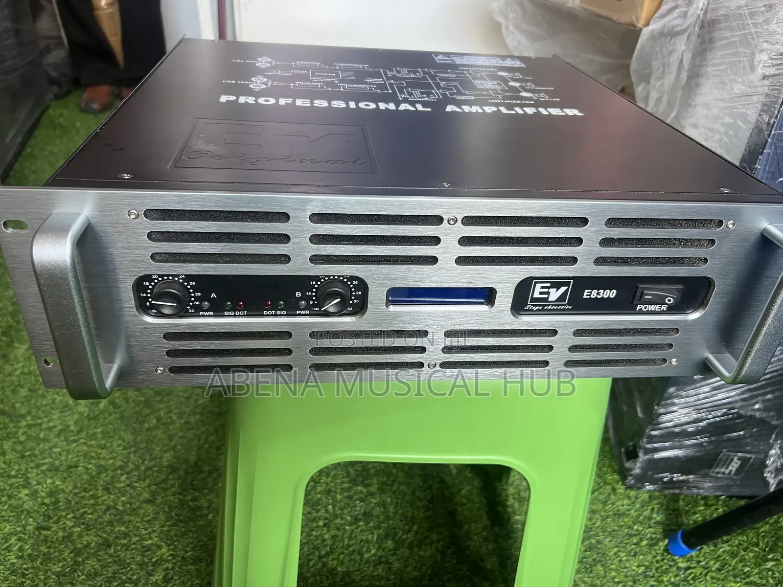 Ev Amplifier 8300