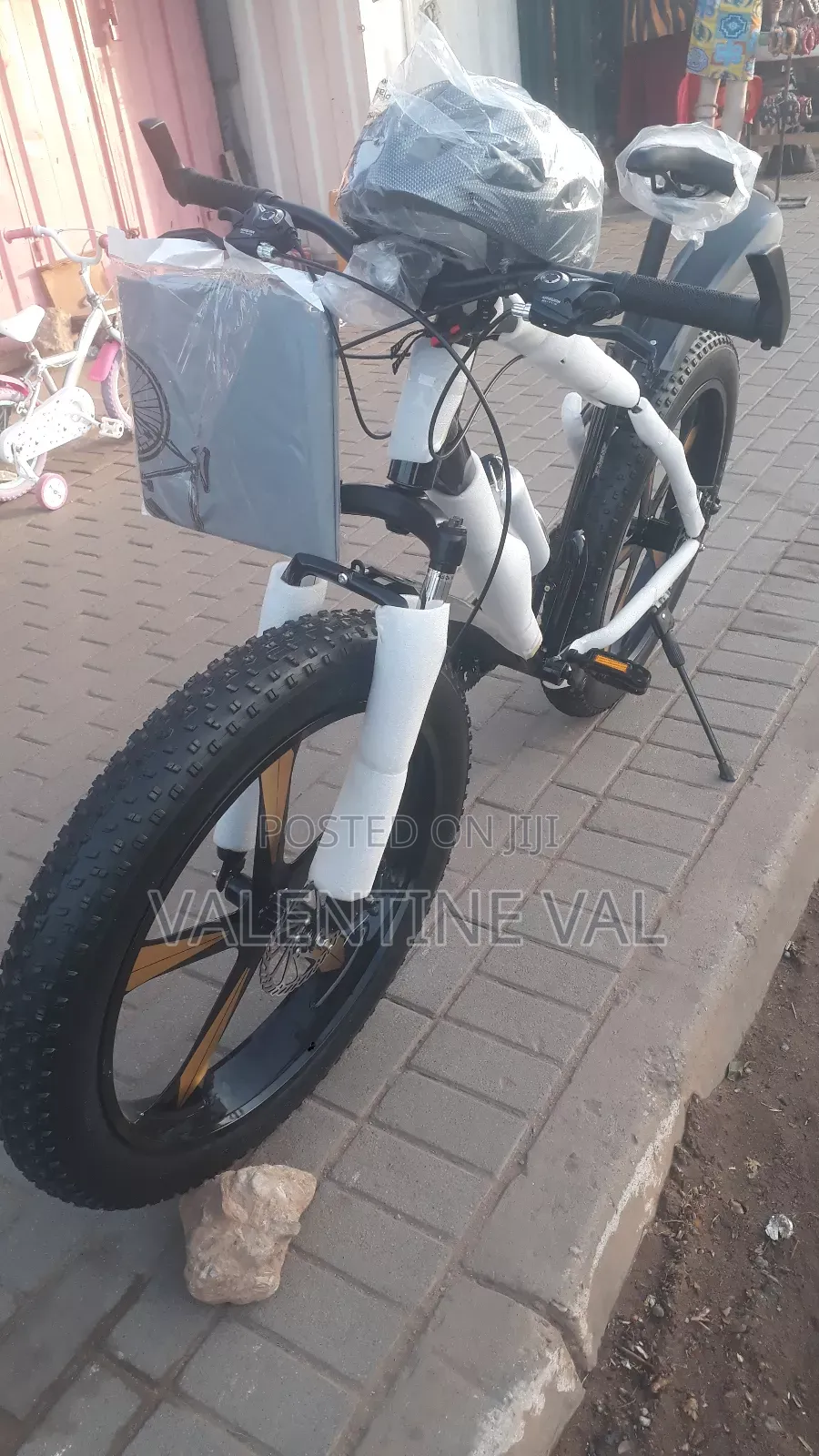 Big Tire Bicycle With Lovely Design Size 26