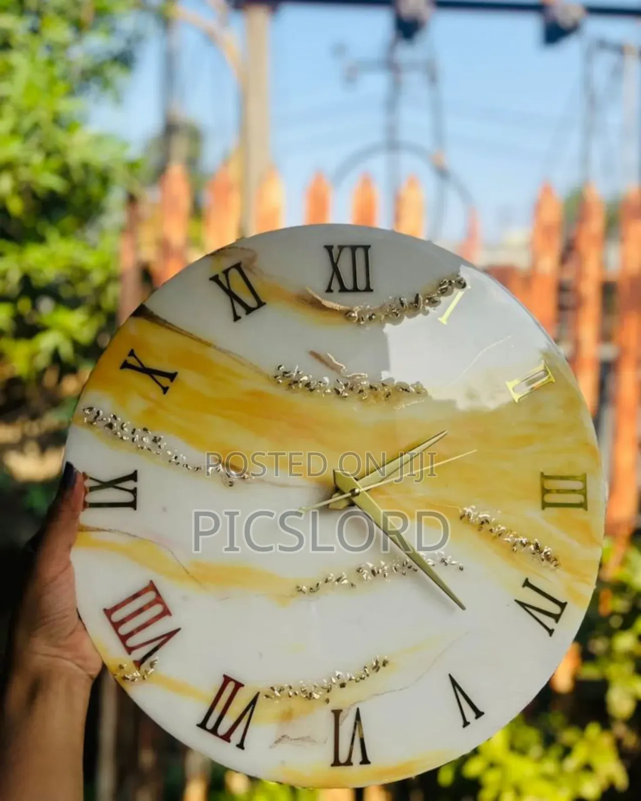 Customize Clocks
