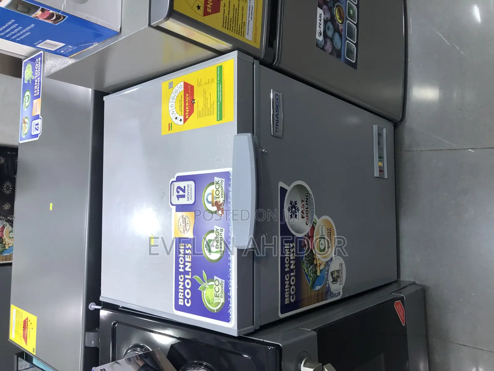Solid Energy Efficiency Nasco 100 Liters Chest Freezer