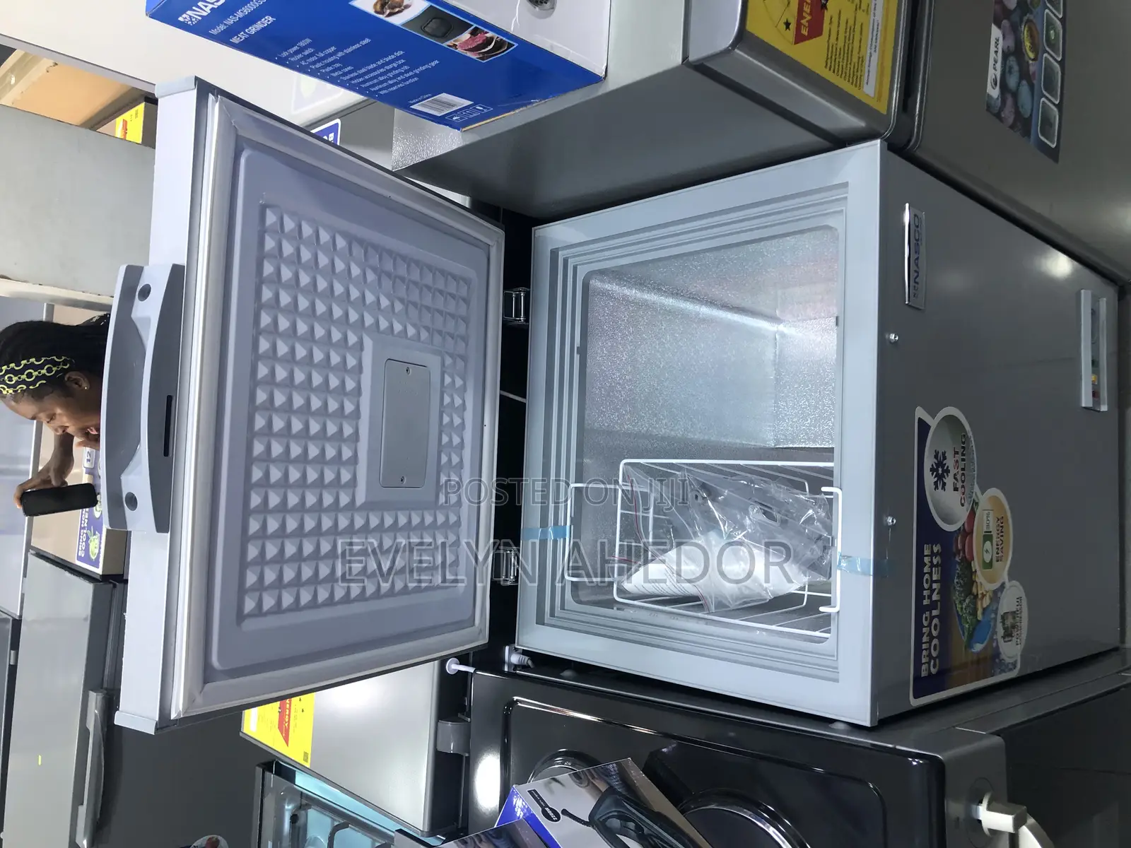Solid Energy Efficiency Nasco 100 Liters Chest Freezer