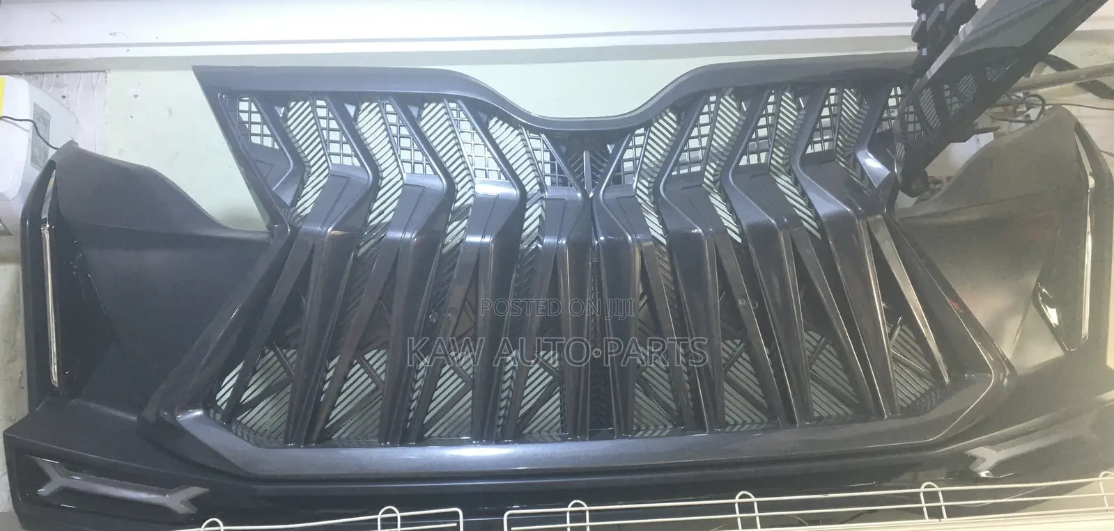 Toyota Venza Front Bumper, Rear Bumper, Headlight And Taillight