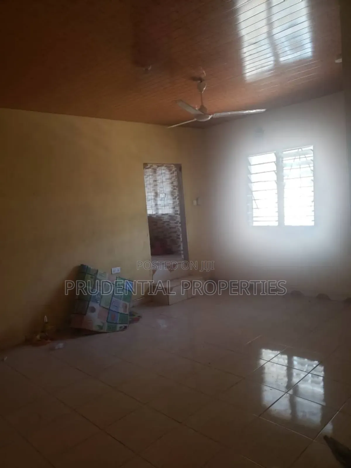 4bdrm House in North Kaneshie for sale