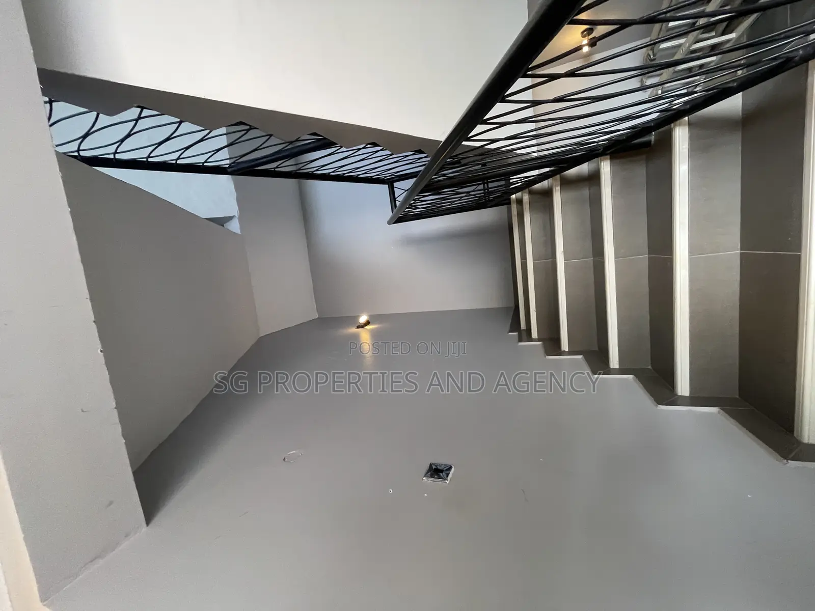 2bdrm Apartment in Com 19, Spintex for rent
