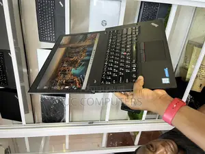 Laptop Lenovo ThinkPad T460 8GB Intel Core I5 SSD 256GB