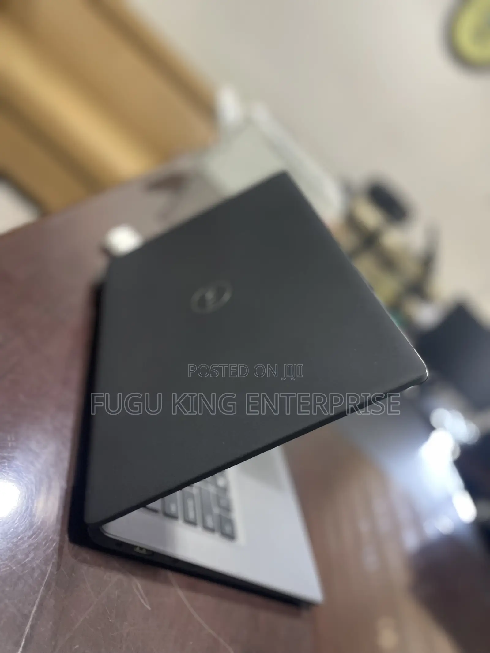Laptop Dell Latitude 3510 16GB Intel Core I7 SSD 512GB
