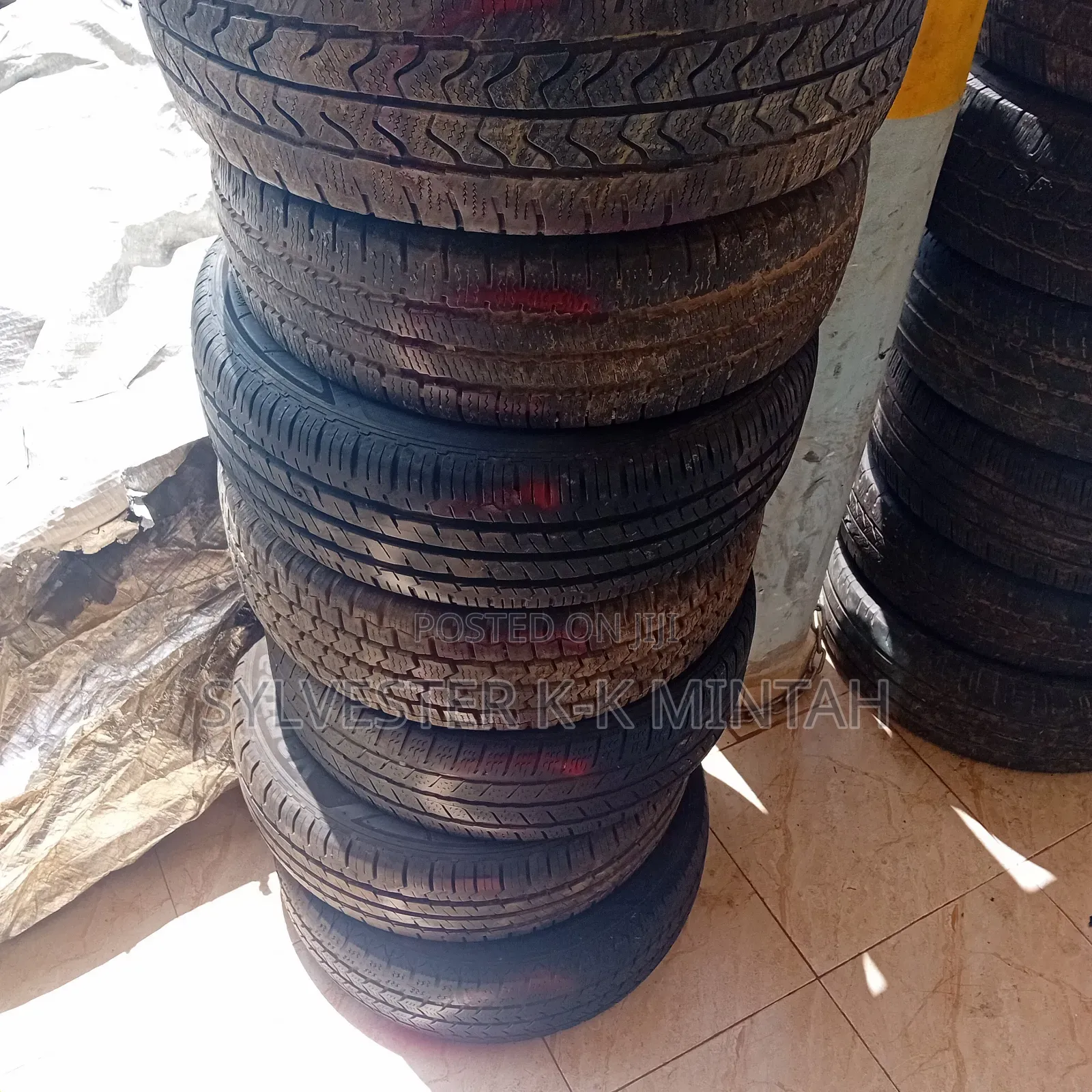Commercial Tyres 215/65r16