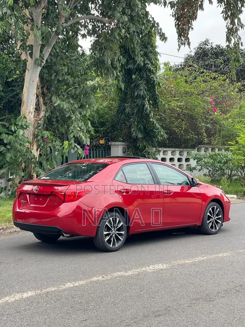 Toyota Corolla SE Special Edition 4dr Sedan (1.8L 4cyl CVT) 2017 Red