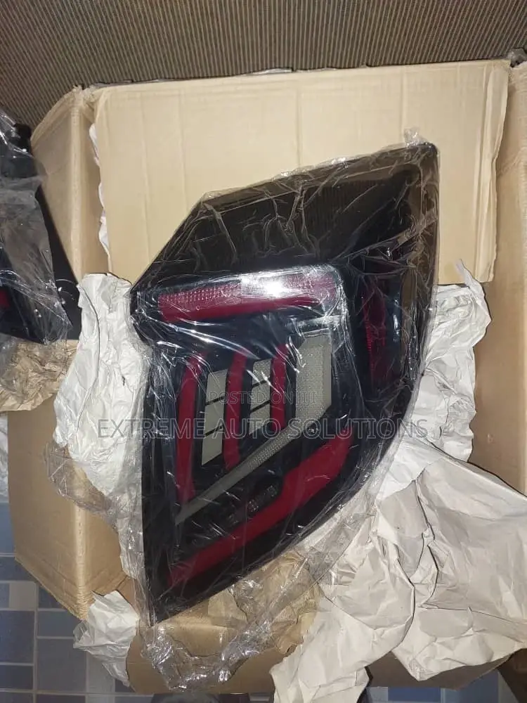 Honda Civic 2016 Taillights
