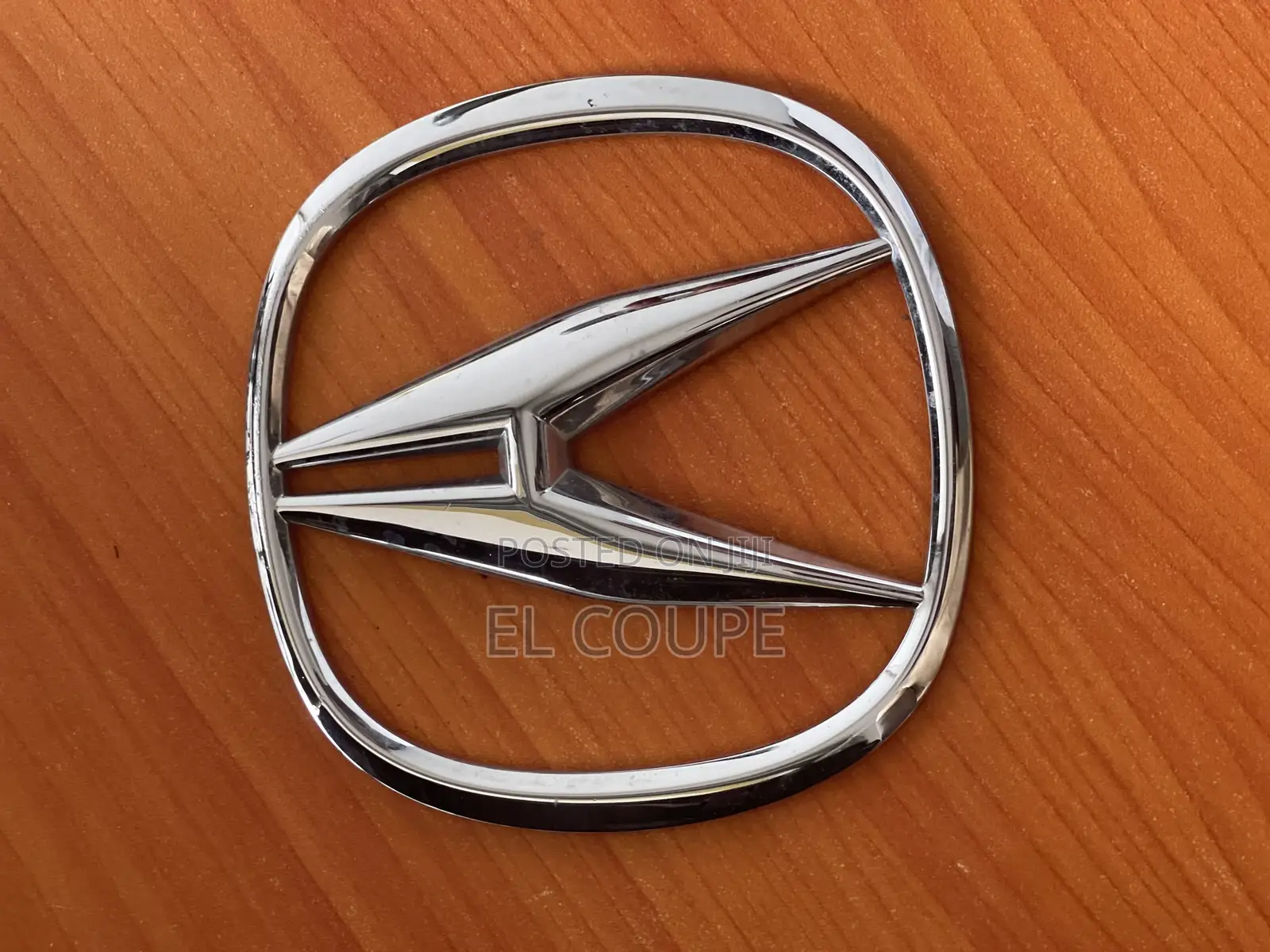 Acura RDX Boot Crown