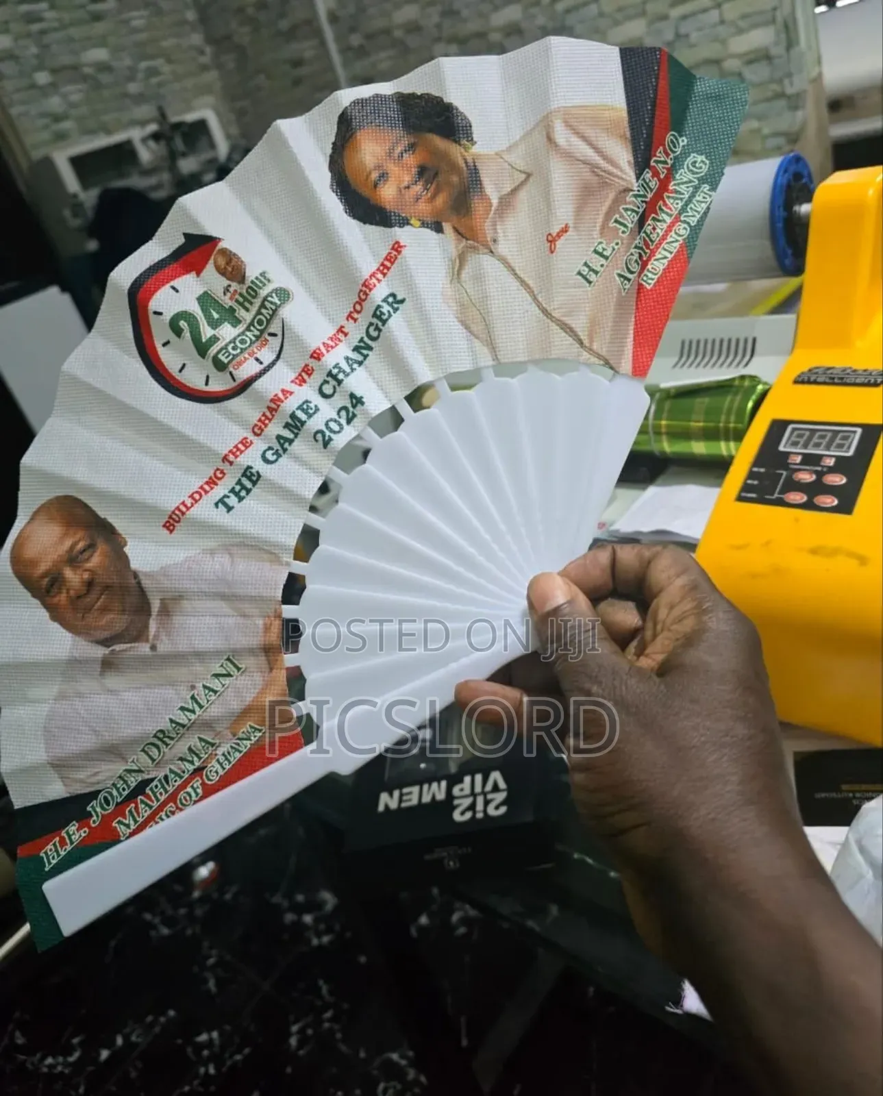 Customize Fans