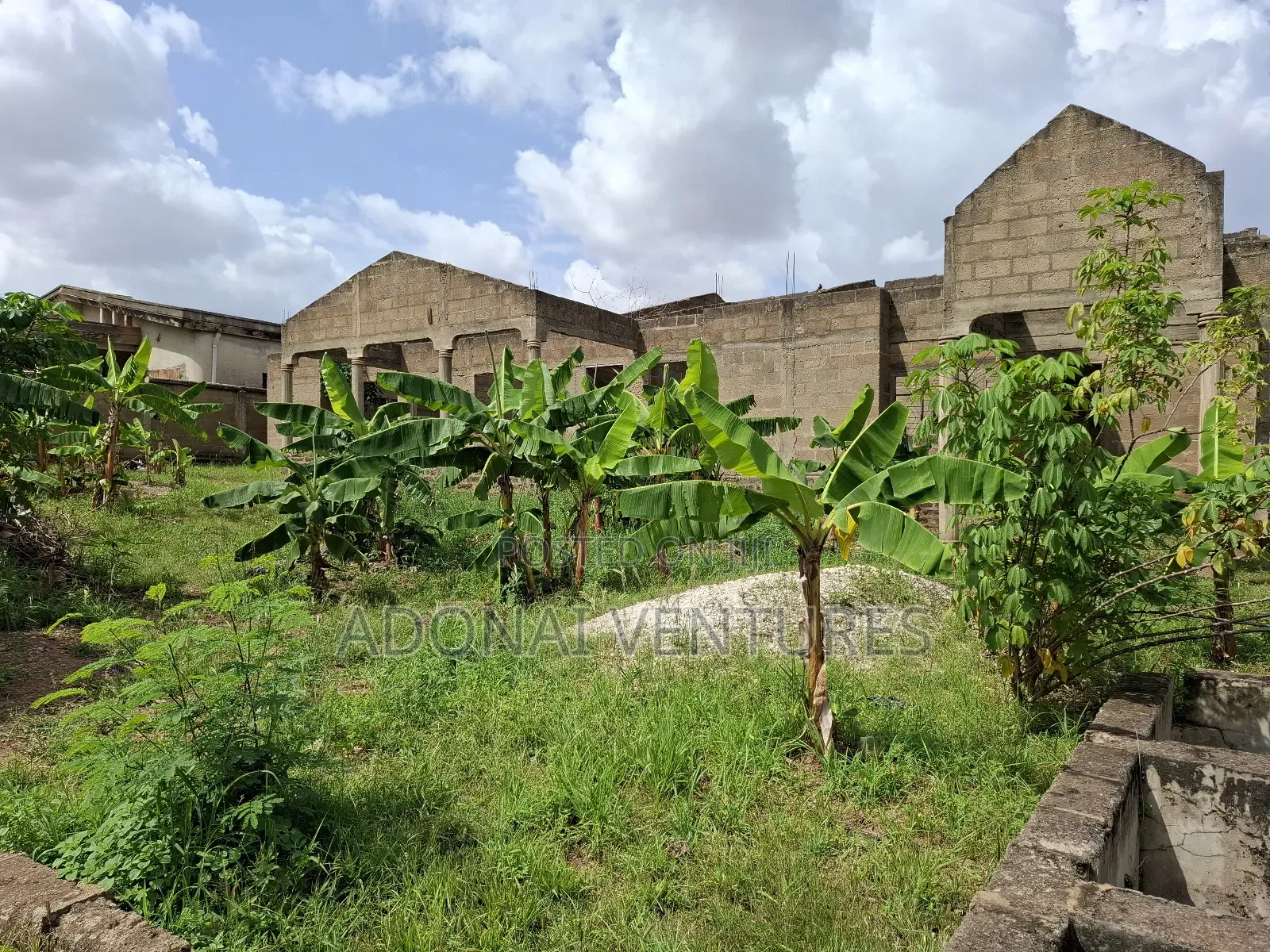 One Full Plot of Land for Sale in Ahodwo Daban