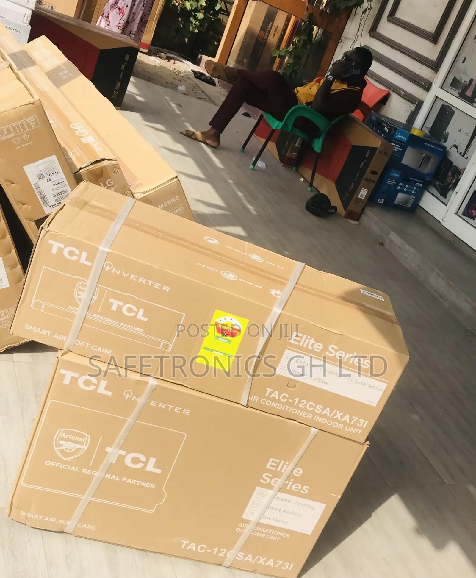 Simple Fast 1.5 Horsepower Split White TCL R410 Ac