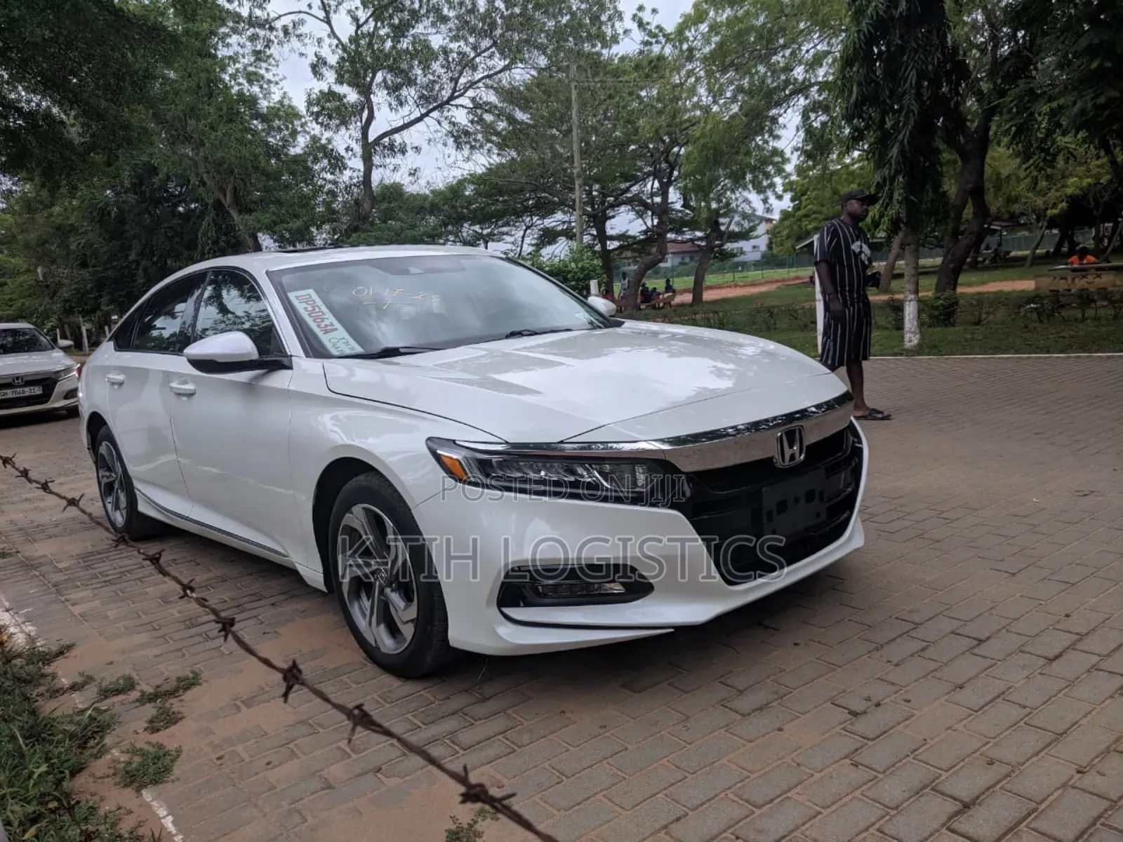 Honda Accord EX-L (2.0L 4cyl Turbo 10A) 2019 White