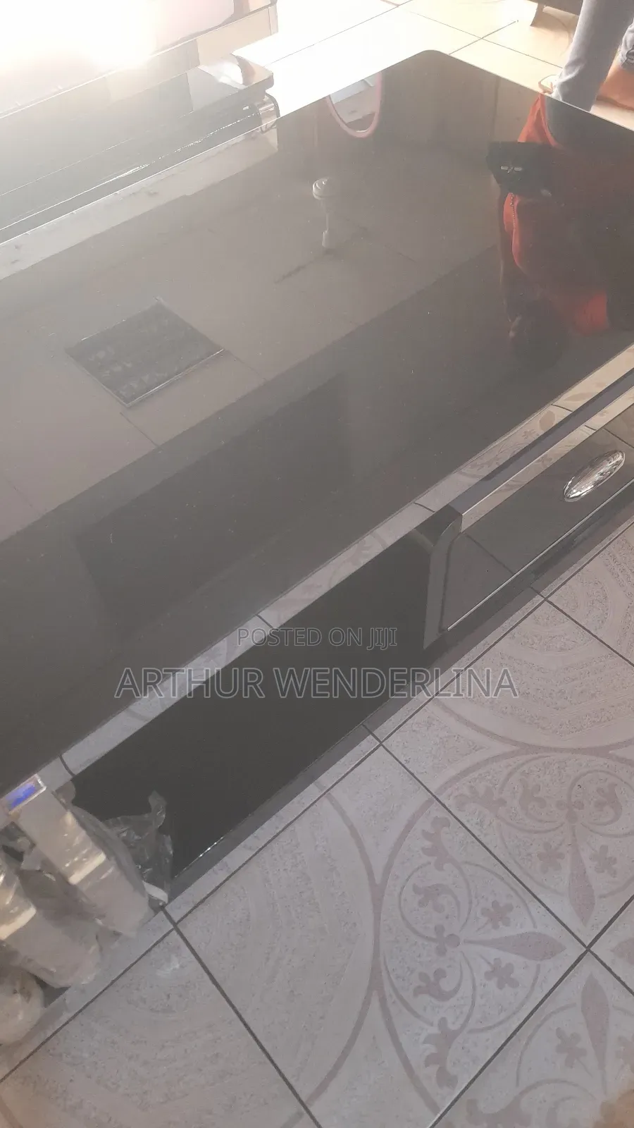 Center Table Pus Tv Stand