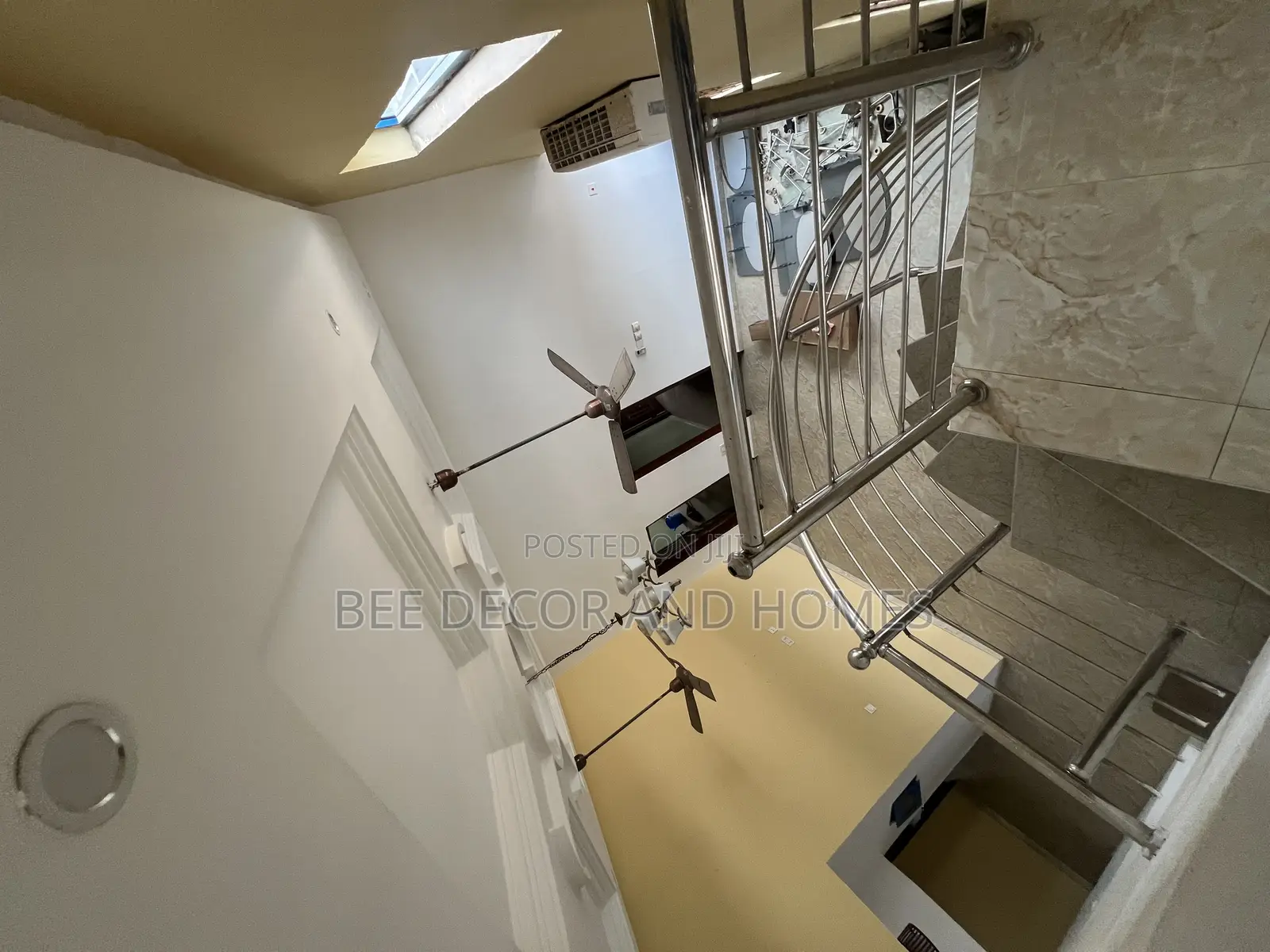 7bdrm Mansion in Bee Decor & Homes, Abokobi for sale