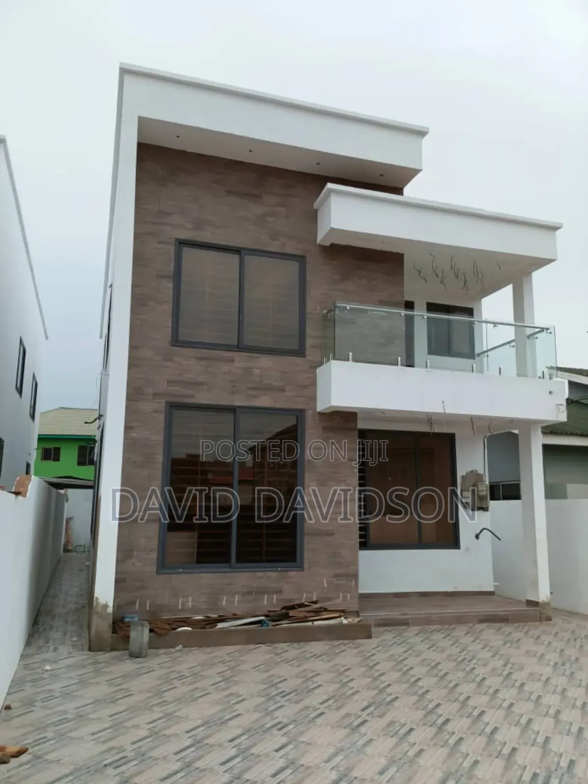 4bdrm House in 4 Bedroom House, Tema Metropolitan for sale