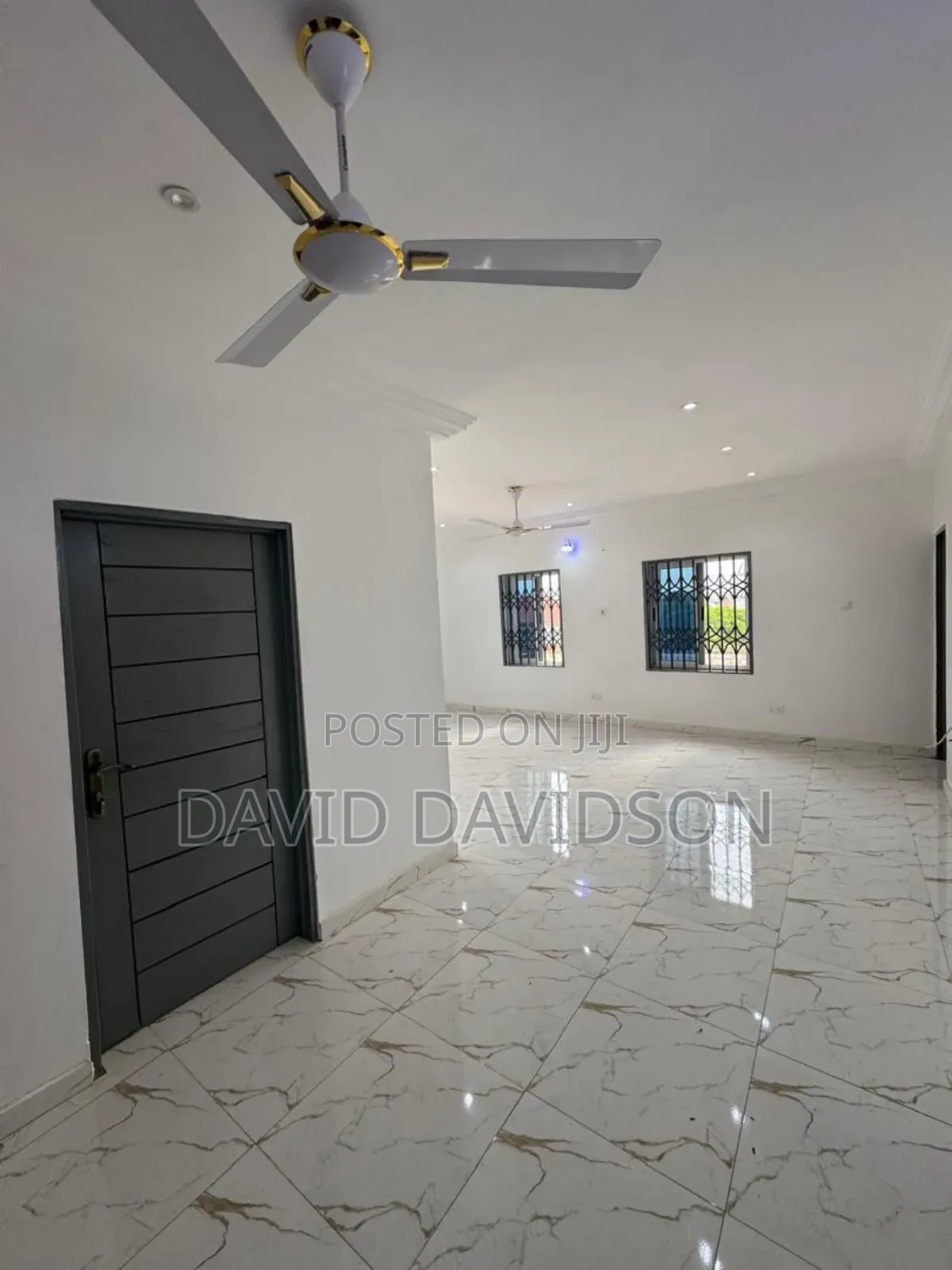 4bdrm House in 4 Bedroom House, Tema Metropolitan for sale