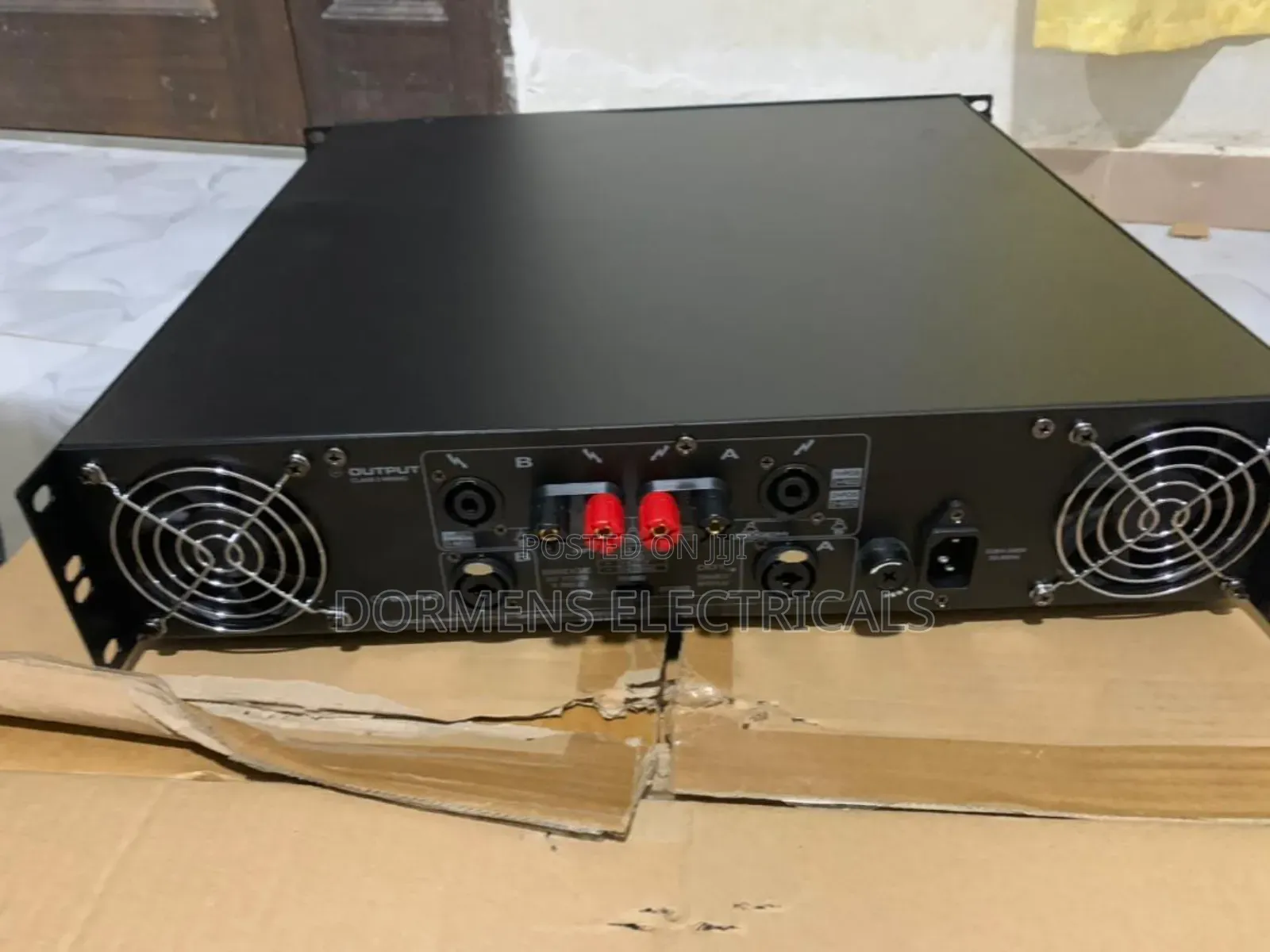 Peavey Amplifier Cs3000