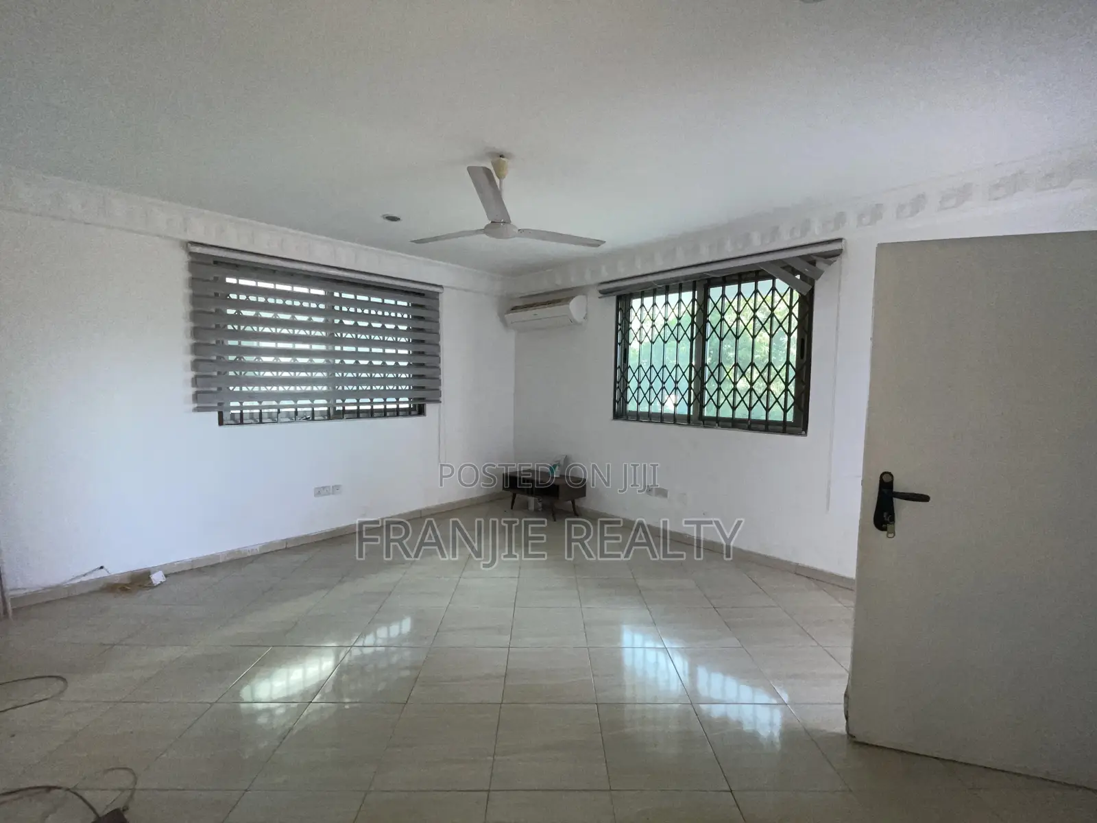2bdrm Apartment in Abelemkpe for rent