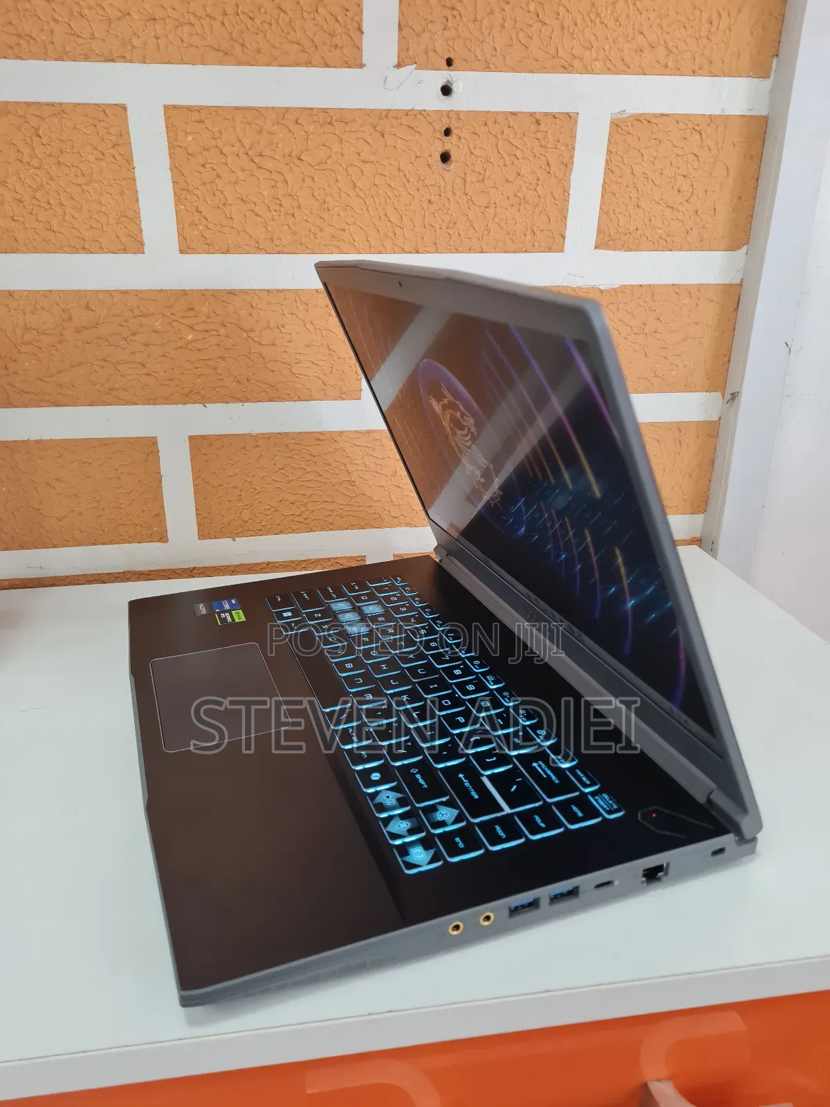 New Laptop MSI 16GB Intel Core I5 SSD 512GB