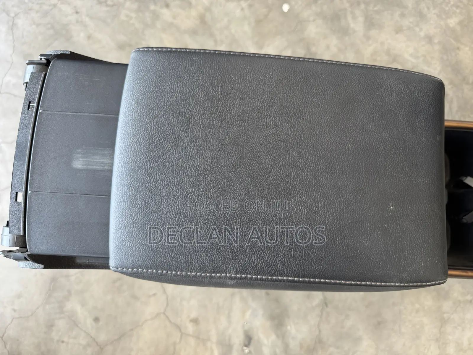 Crv 2017 Center Console Arm Rest Black