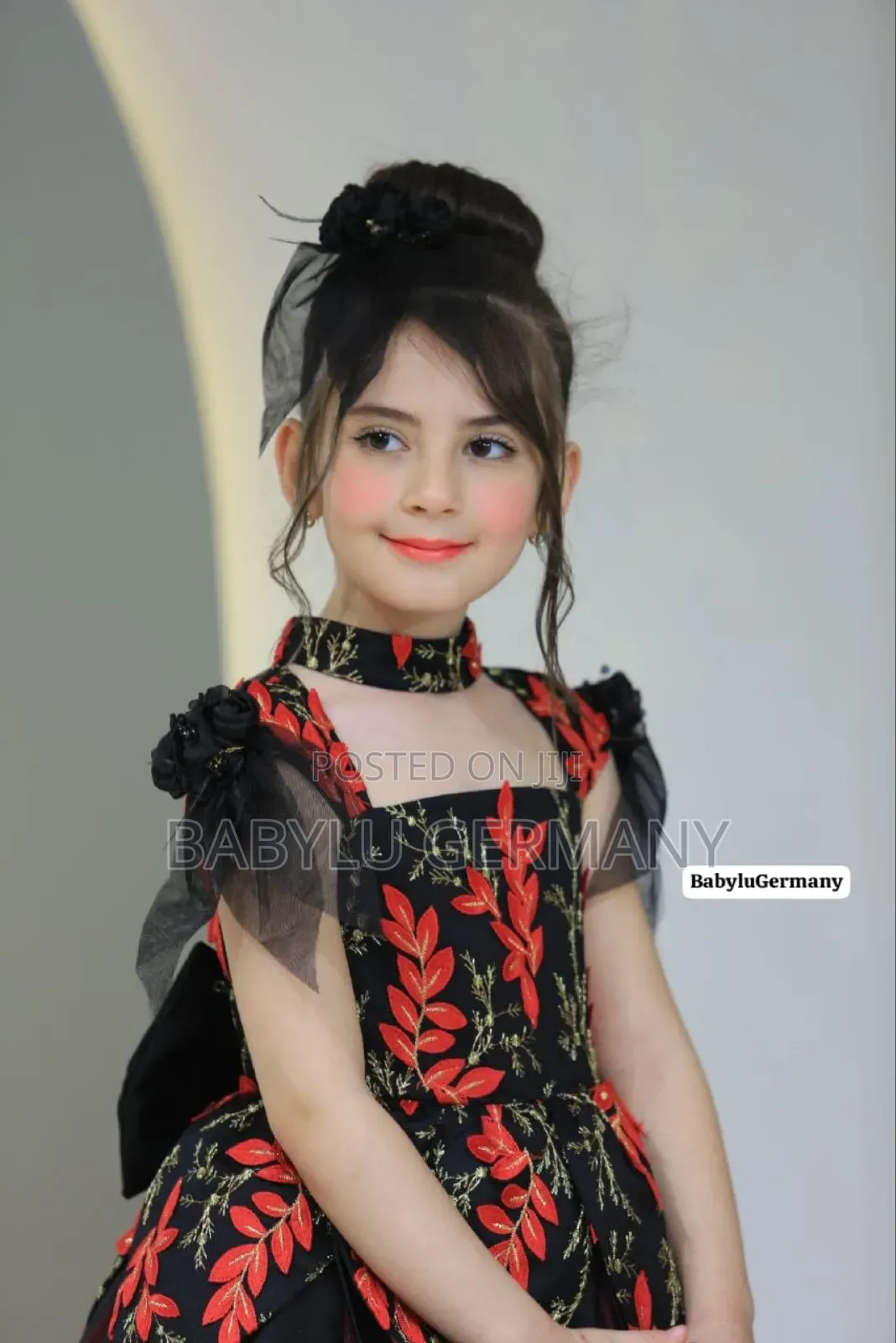Black Red Turkey Luxury Princess Dress Fascinator