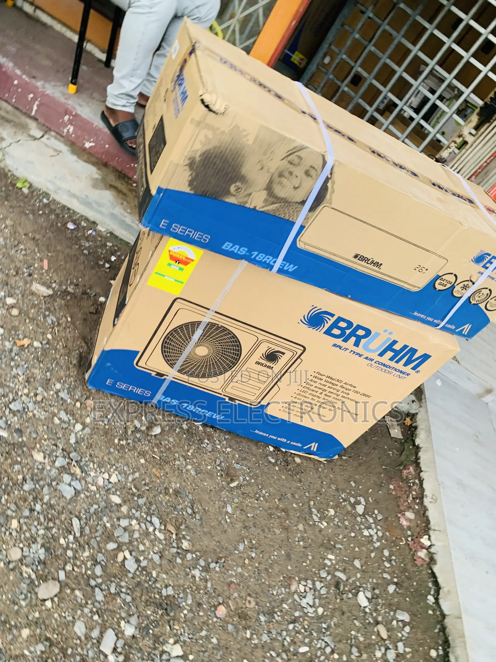 Inverter Bruhm Split Four Way(3d) Air Conditioner 2.5hp