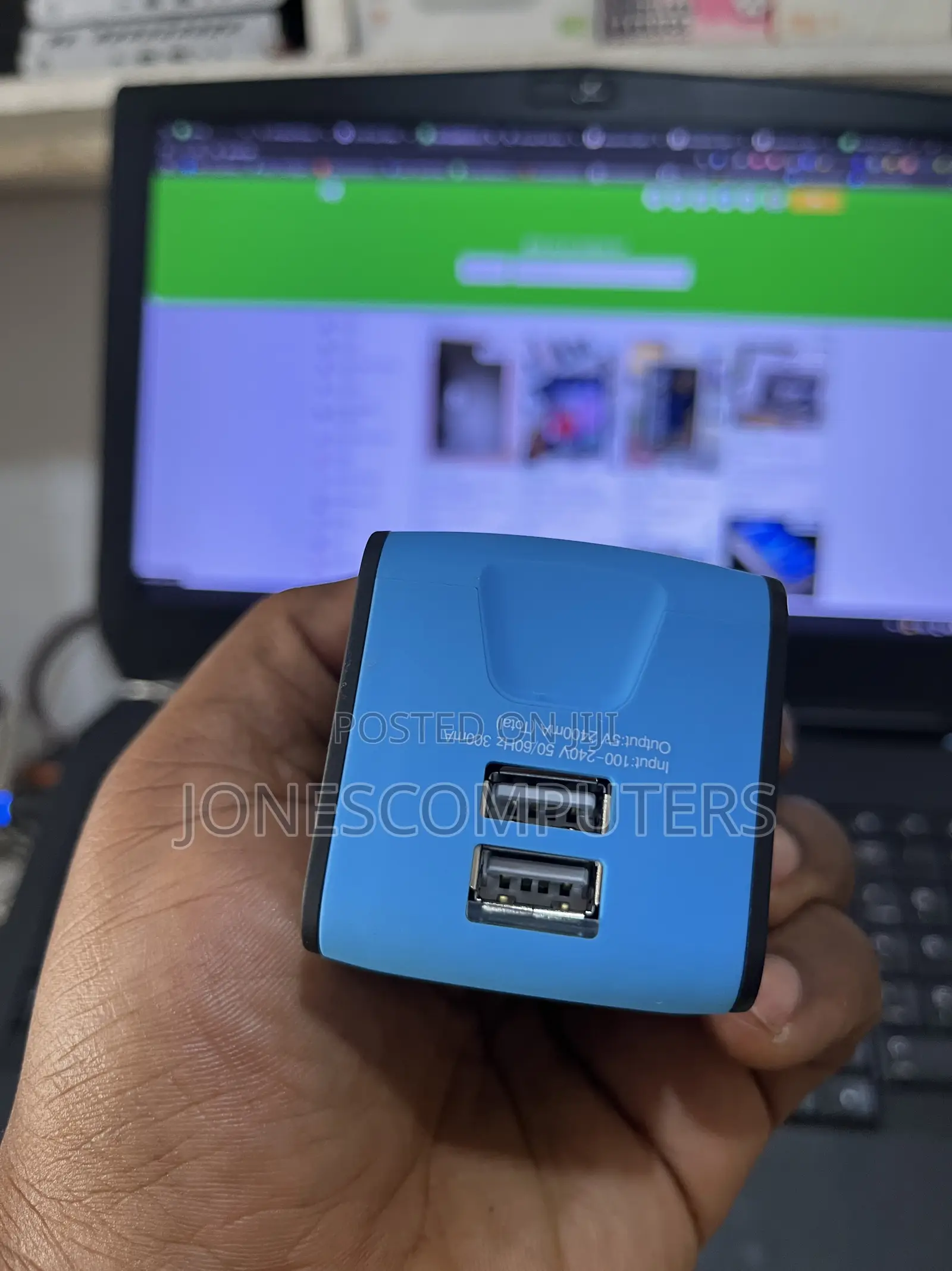 1500 Universal Travel Adapter Charger