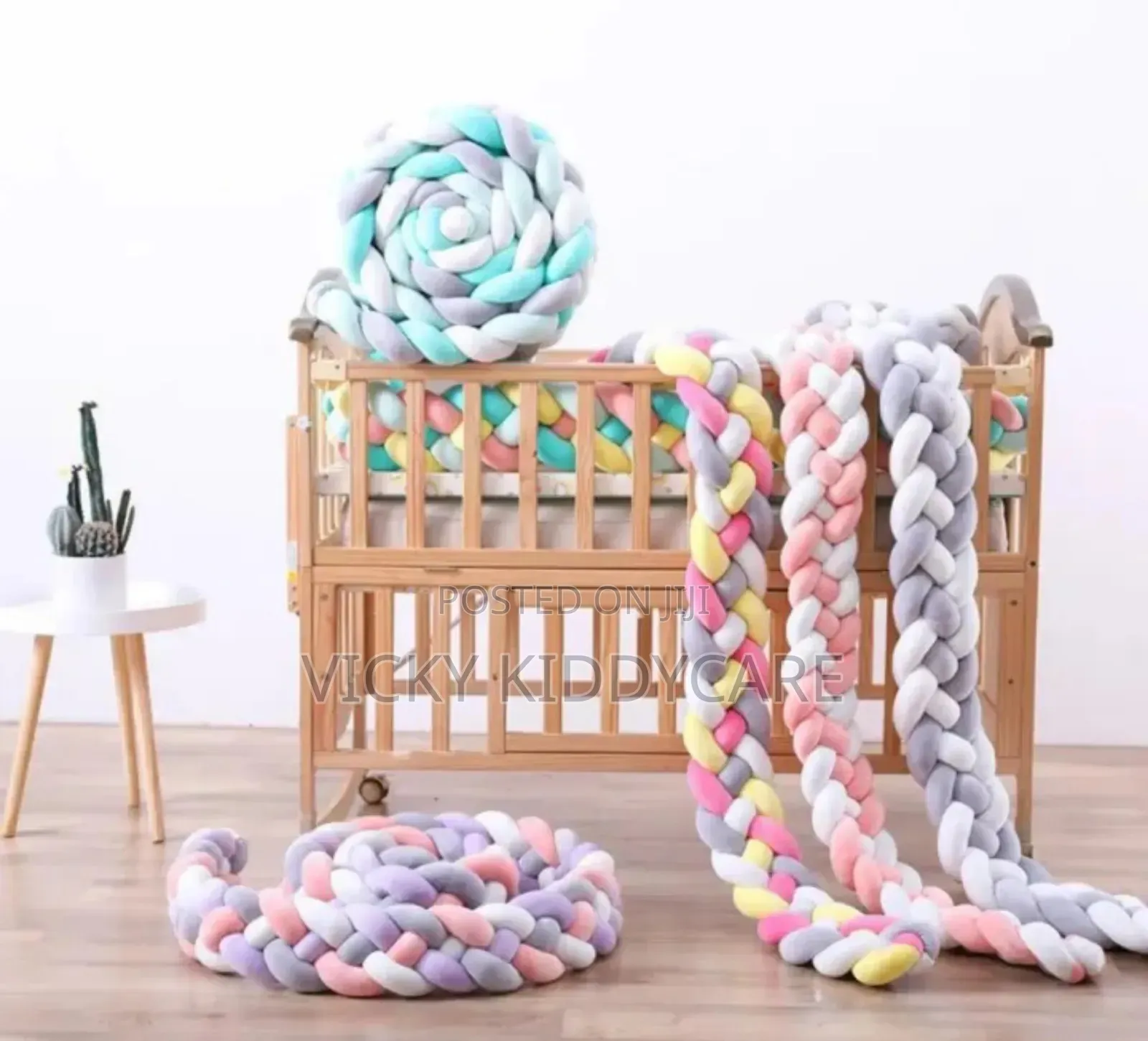 Twist Cot Bumper