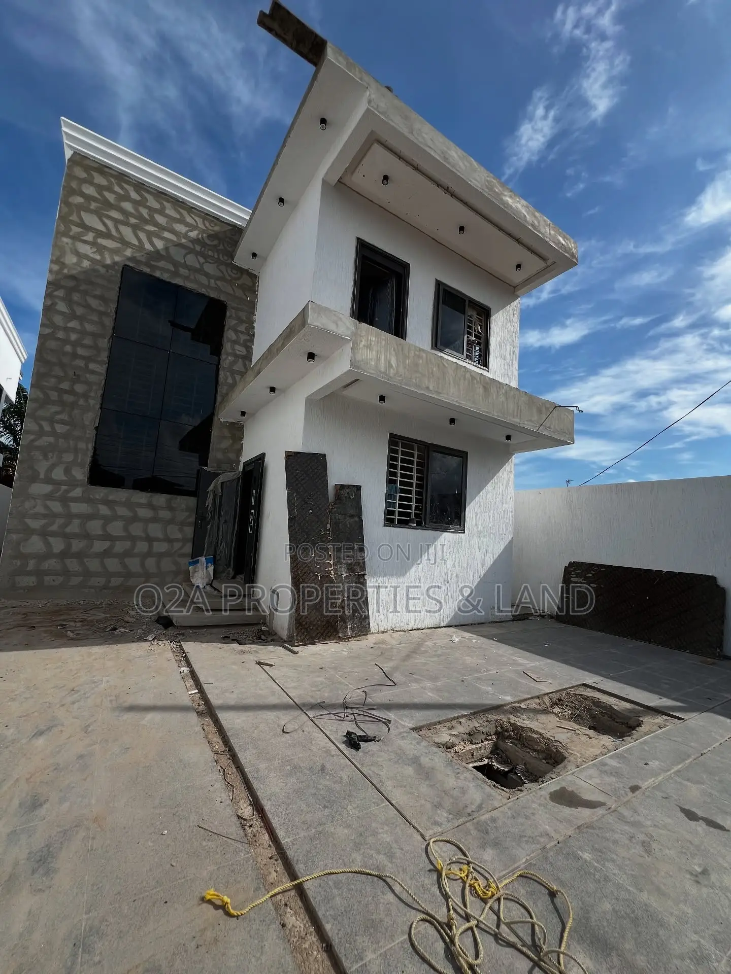 5bdrm House in Spintex, Baatsona Total for sale