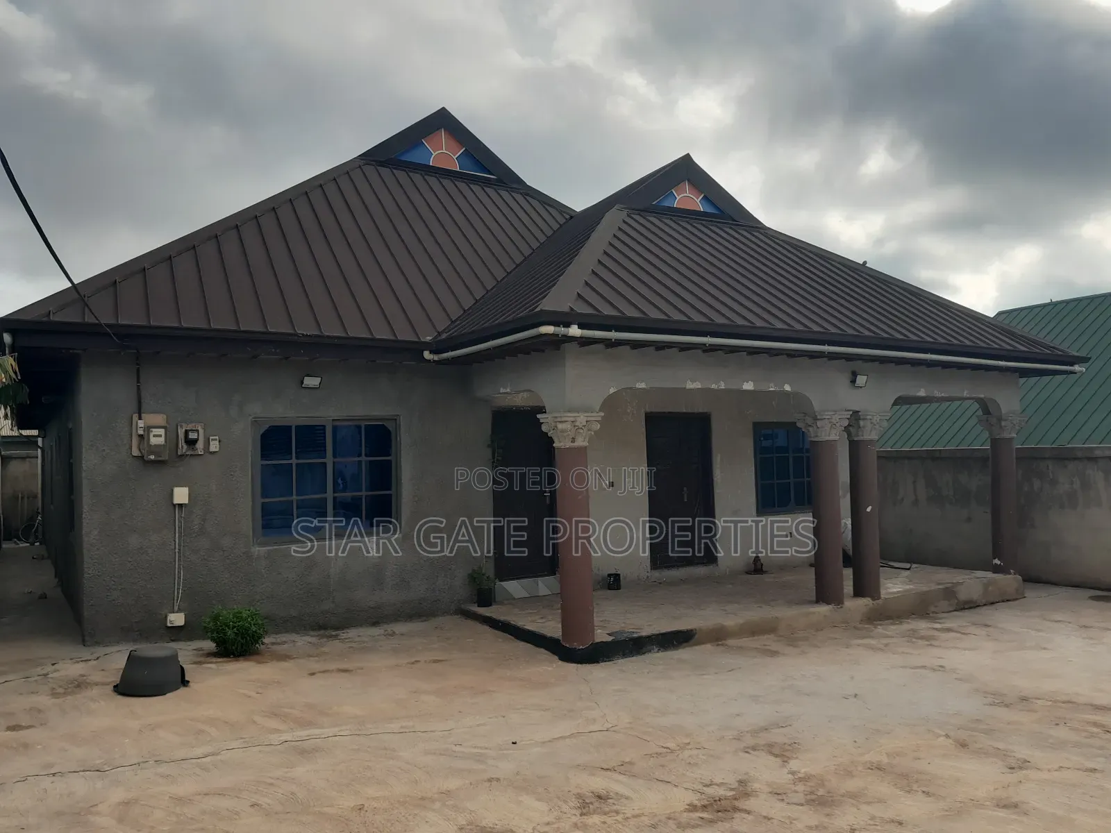 5bdrm House in Kenyasi Achiase, Kumasi Metropolitan for sale