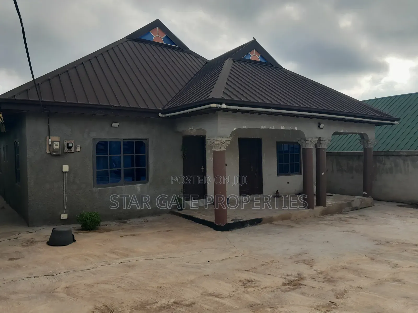 5bdrm House in Kenyasi Achiase, Kumasi Metropolitan for sale