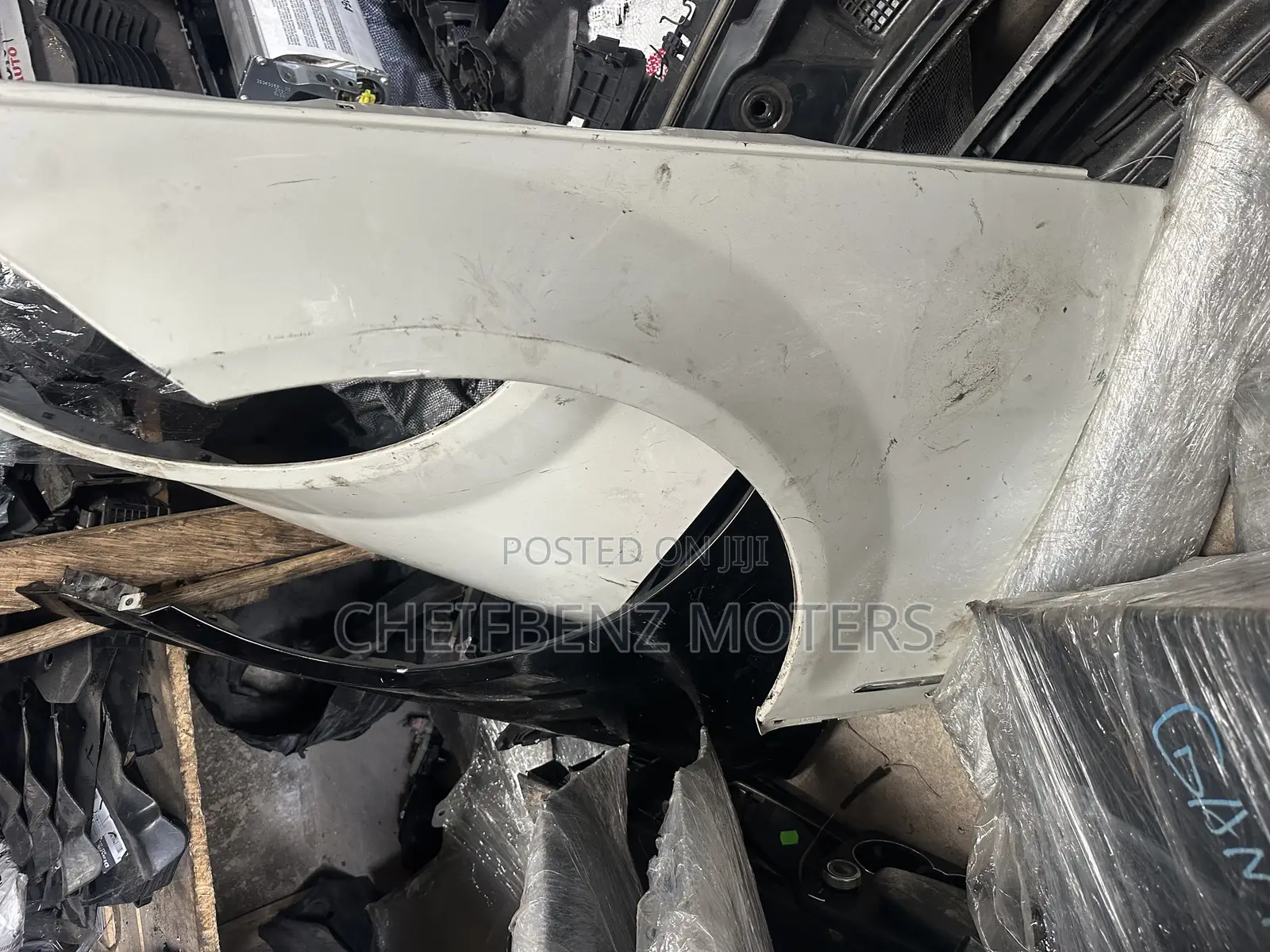 Mercedes Benz C250 2013-2014 Fenders Available