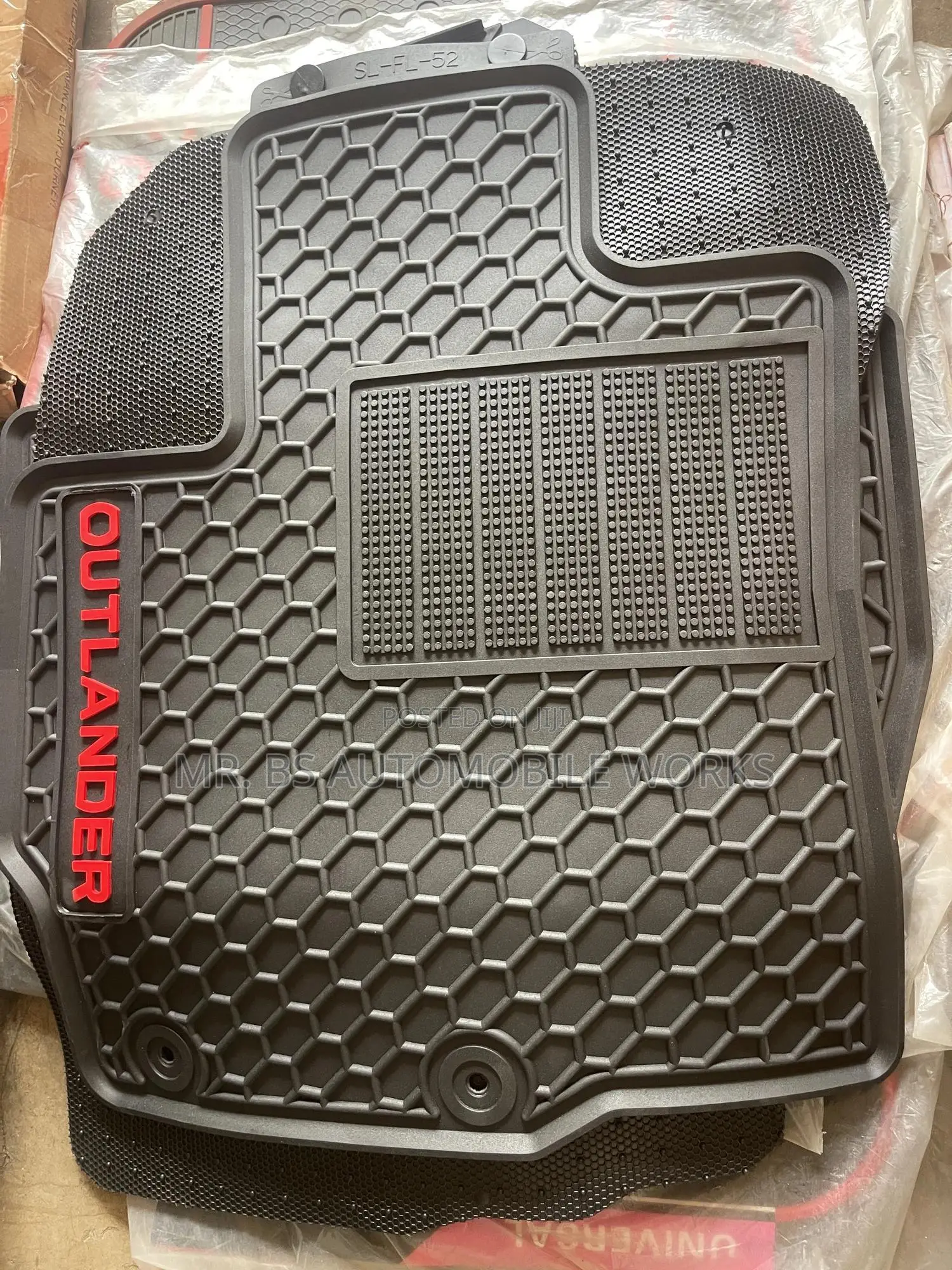 Mitsubishi Outlander Carpets (Floor Mats) Sets 2010 to 2022
