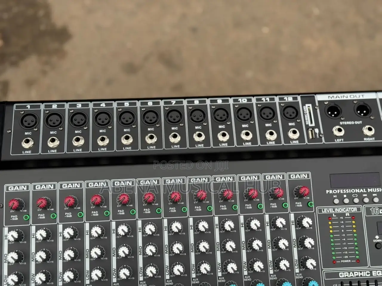 Yamaha Powered Mixer 12 Channel