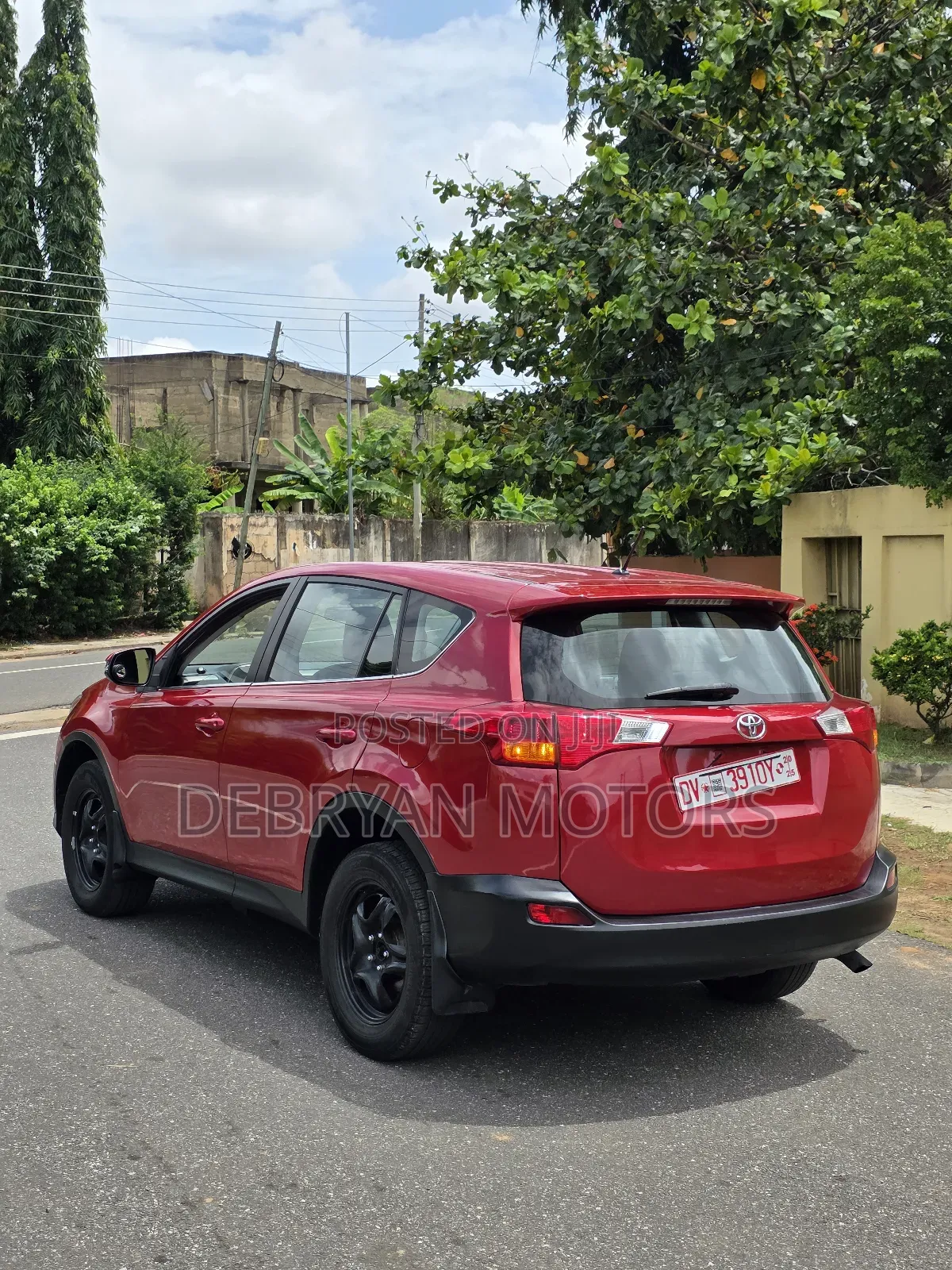 Toyota RAV4 LE 4dr SUV AWD (2.5L 4cyl 6A) 2015 Red